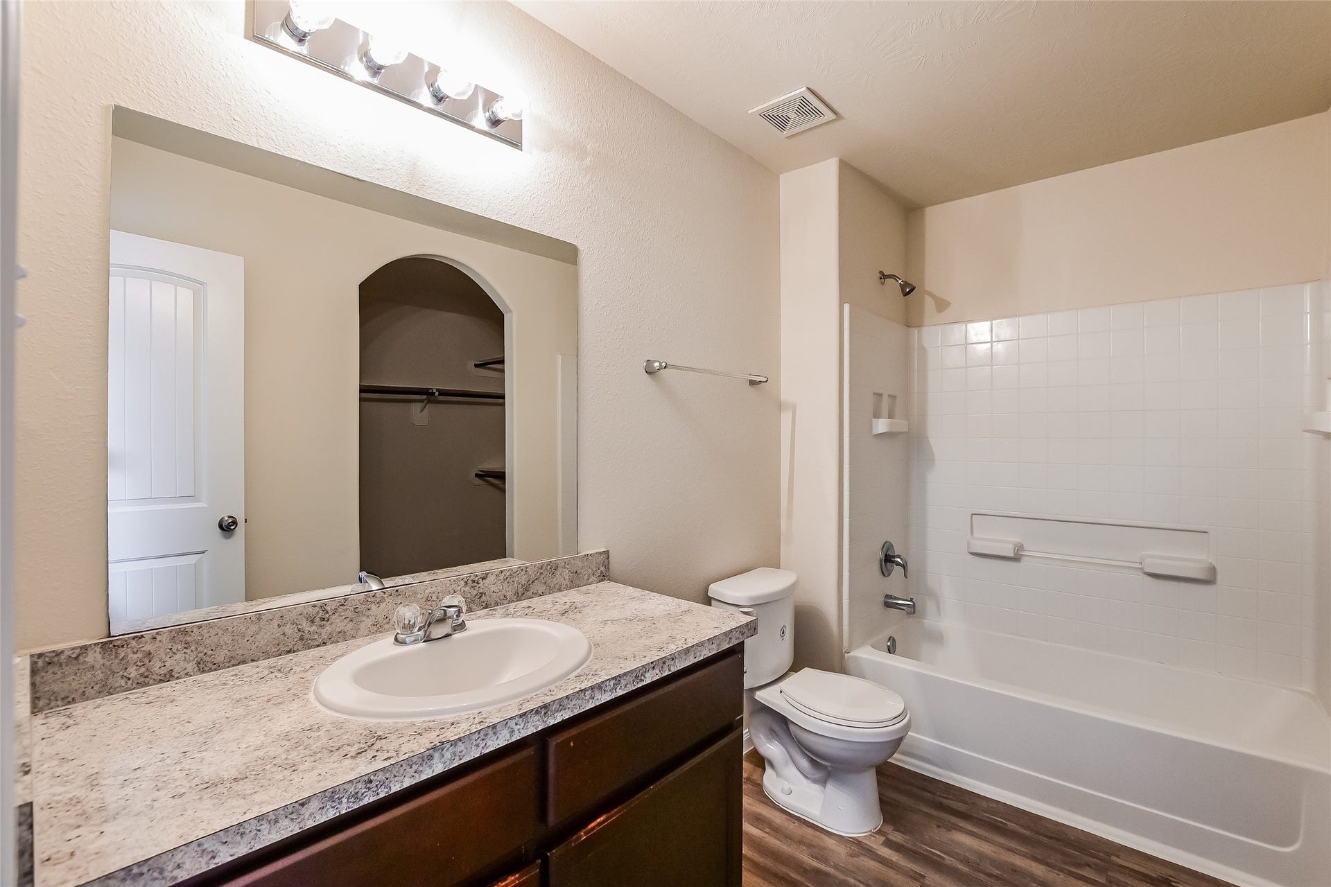 18818 Brescia Lane, Katy, TX 77449 Photos may be representative of the floor plan and not the exact home. Finishes, layout, and features of the actual property for lease may vary.