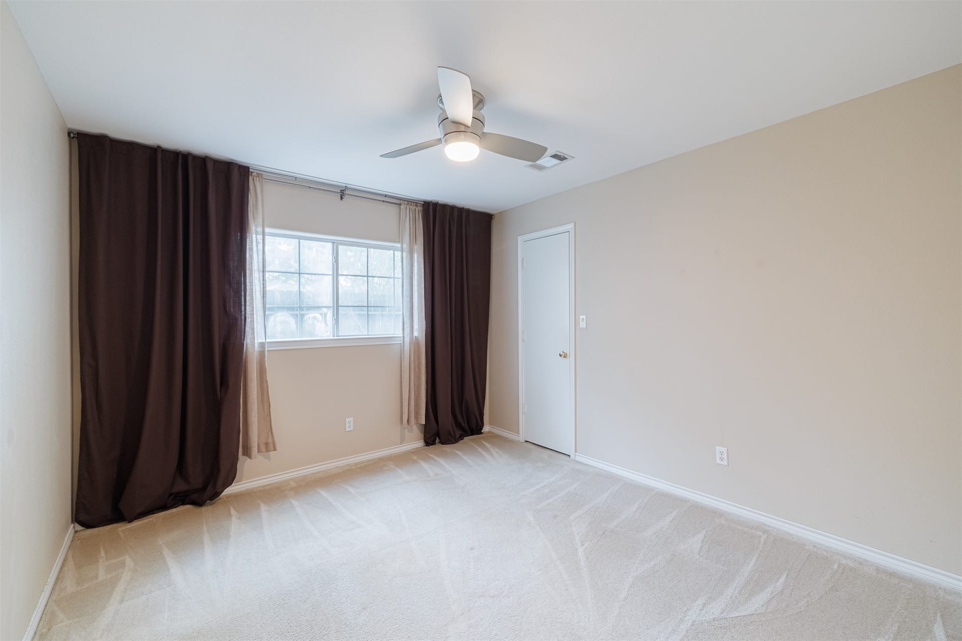 519 E Hillary Circle, Sugar Land, TX 77498 Bedroom #2