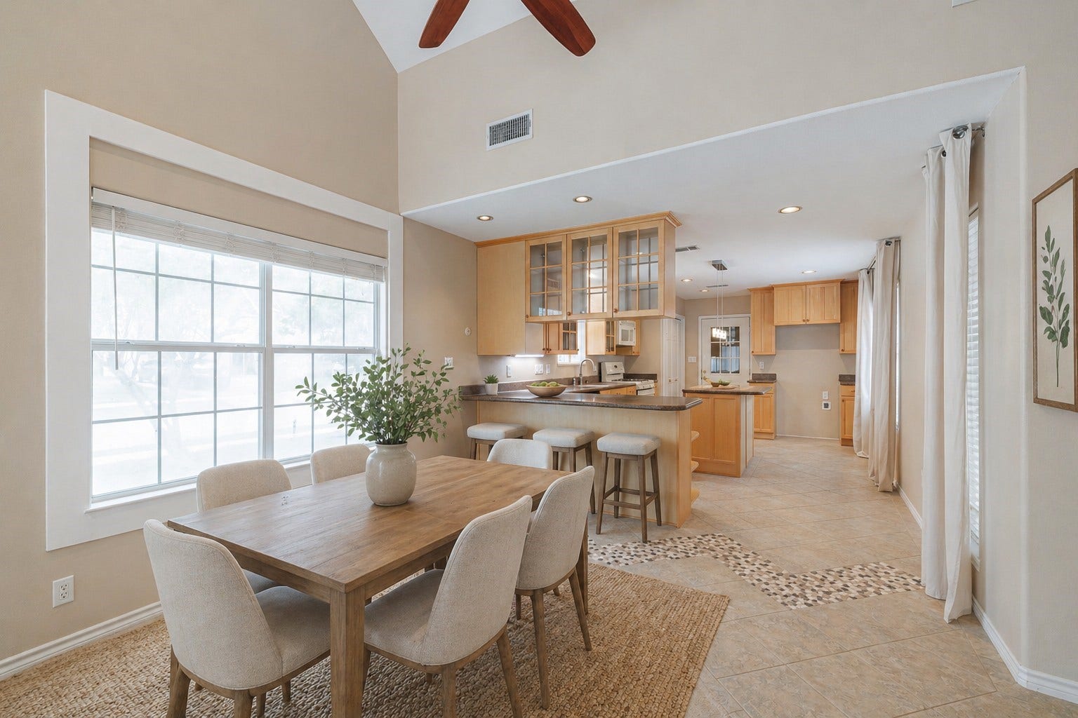 519 E Hillary Circle, Sugar Land, TX 77498 Dining area is open to the kitchen. - Virtually Staged