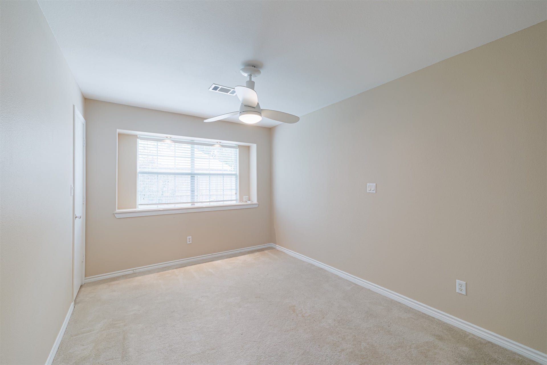 519 E Hillary Circle, Sugar Land, TX 77498 Bedroom #3