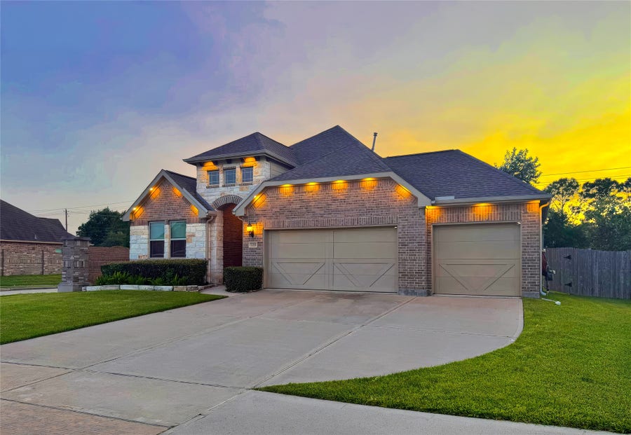 Property photo for 3216 Parker Drive, Pearland, TX
