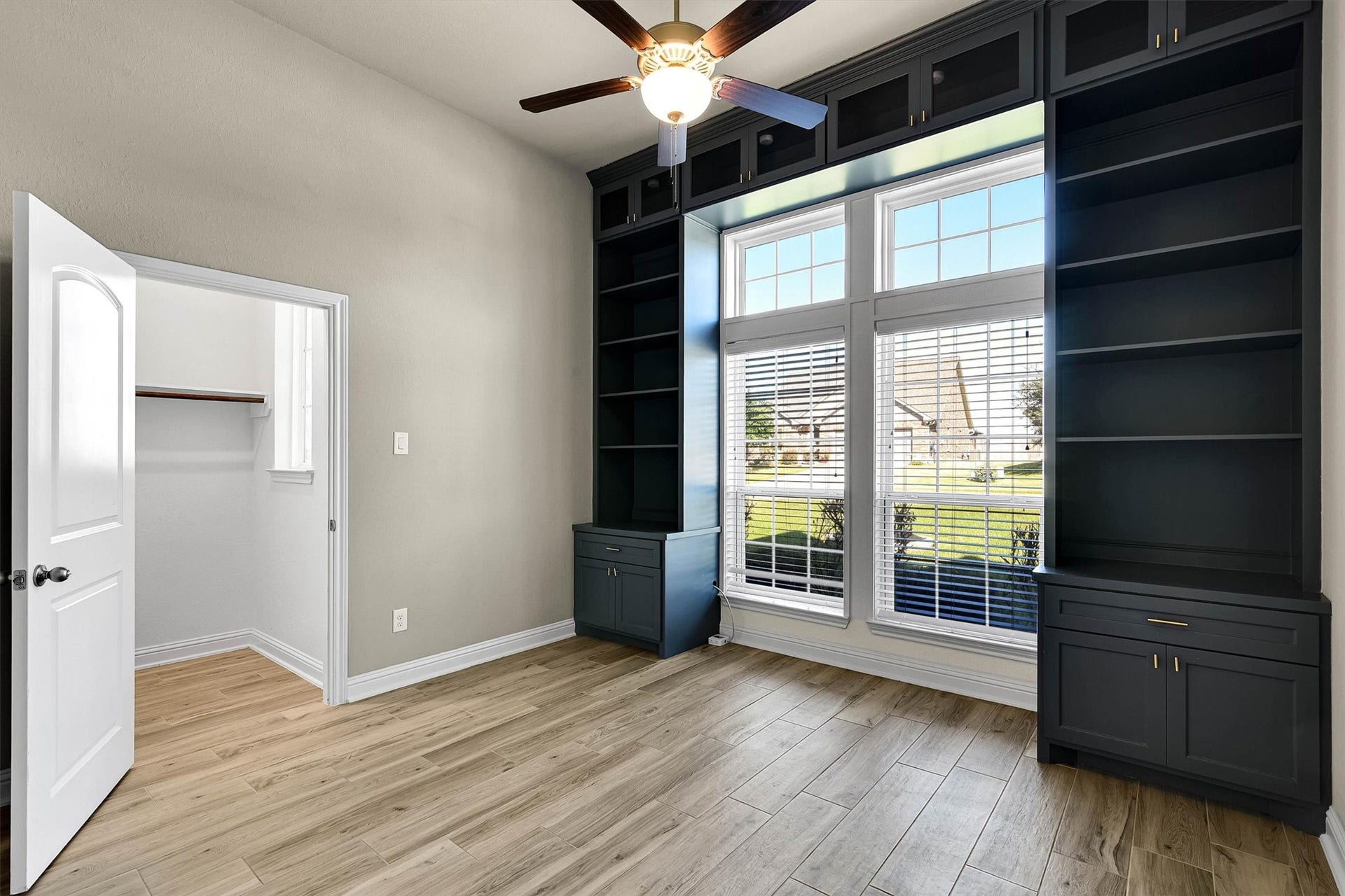 222 Racetrack Lane, Montgomery, TX 77356 222 Racetrack Lane, Montgomery, TX 77356