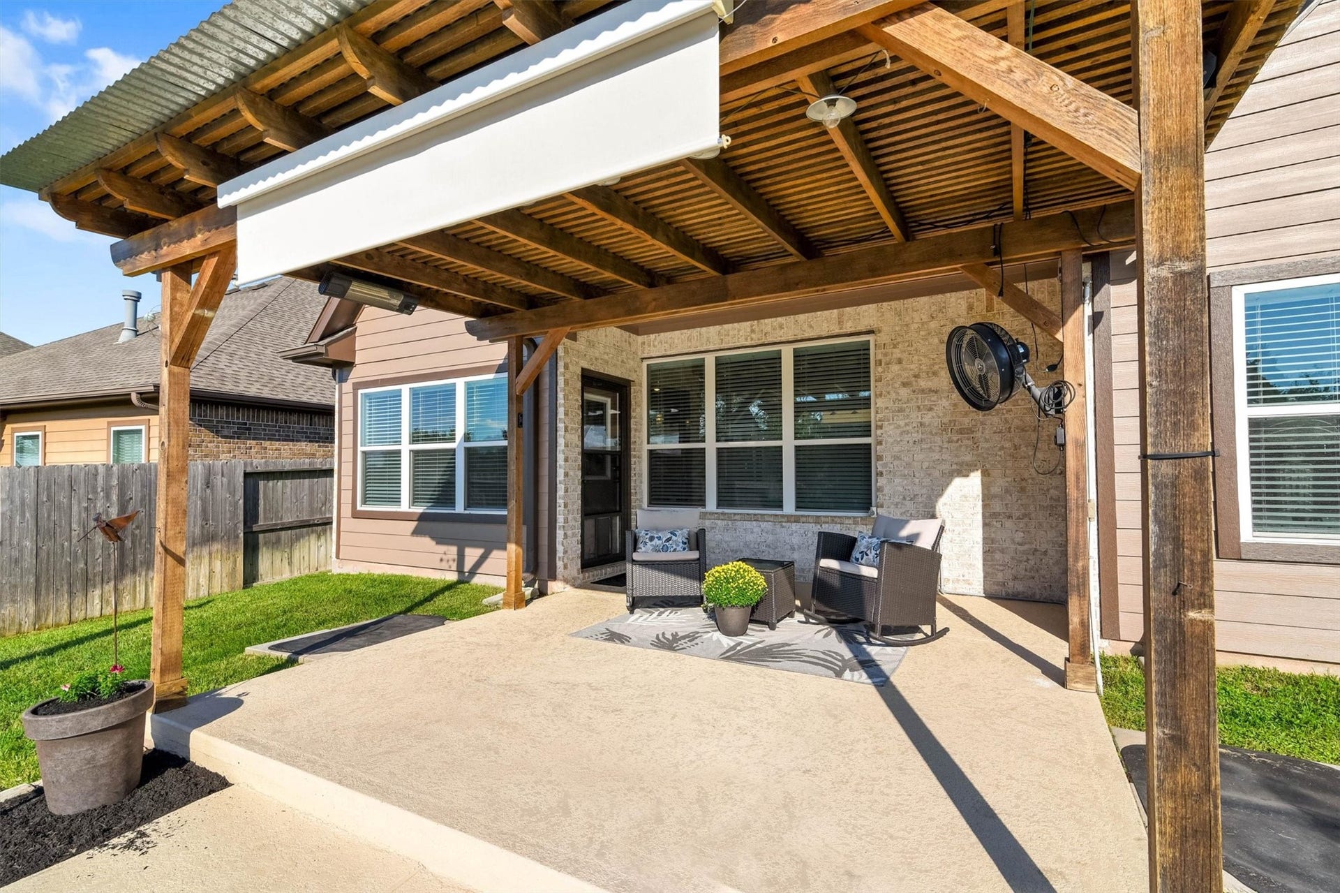 222 Racetrack Lane, Montgomery, TX 77356 222 Racetrack Lane, Montgomery, TX 77356