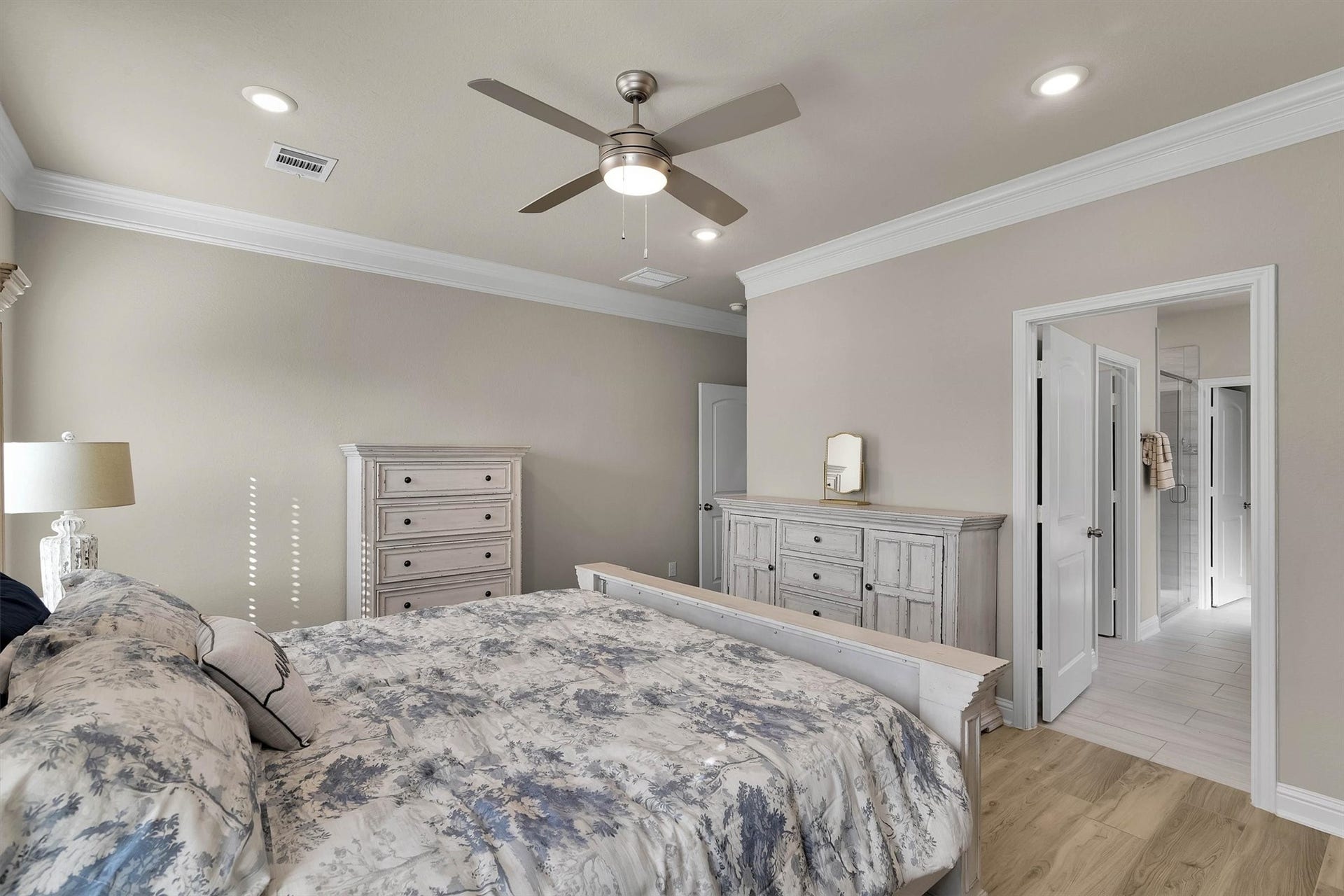 222 Racetrack Lane, Montgomery, TX 77356 222 Racetrack Lane, Montgomery, TX 77356