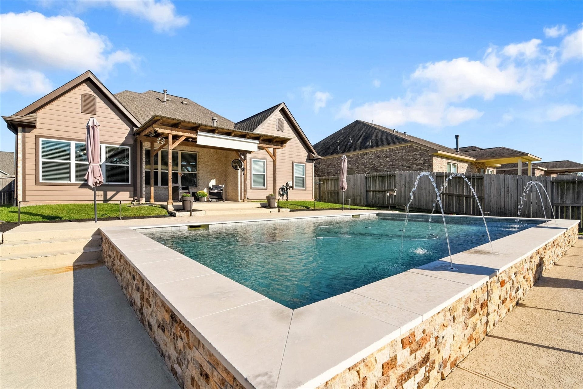 222 Racetrack Lane, Montgomery, TX 77356 222 Racetrack Lane, Montgomery, TX 77356