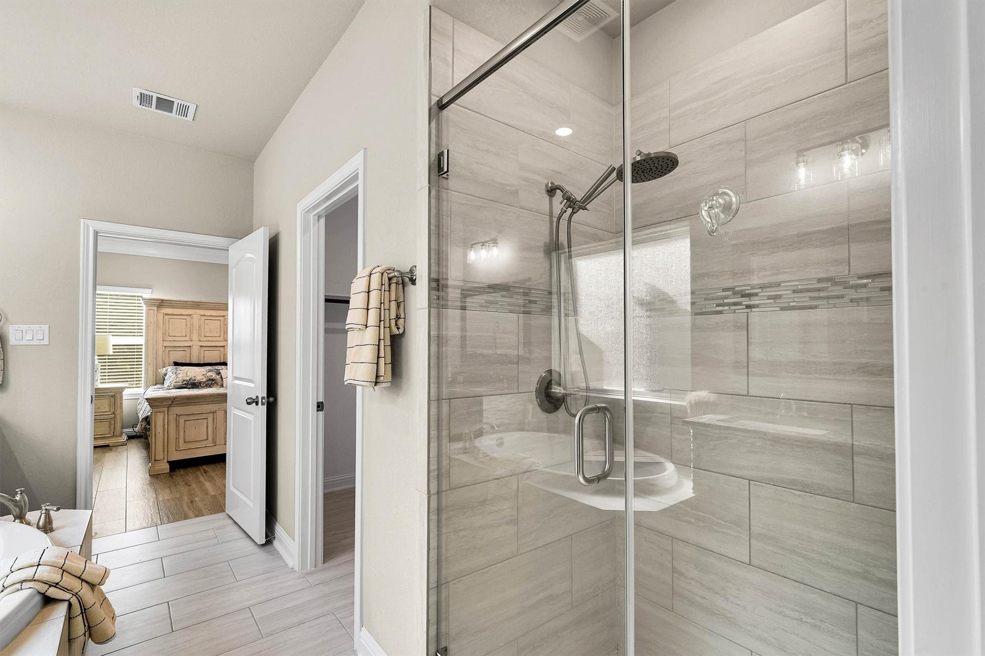 222 Racetrack Lane, Montgomery, TX 77356 222 Racetrack Lane, Montgomery, TX 77356