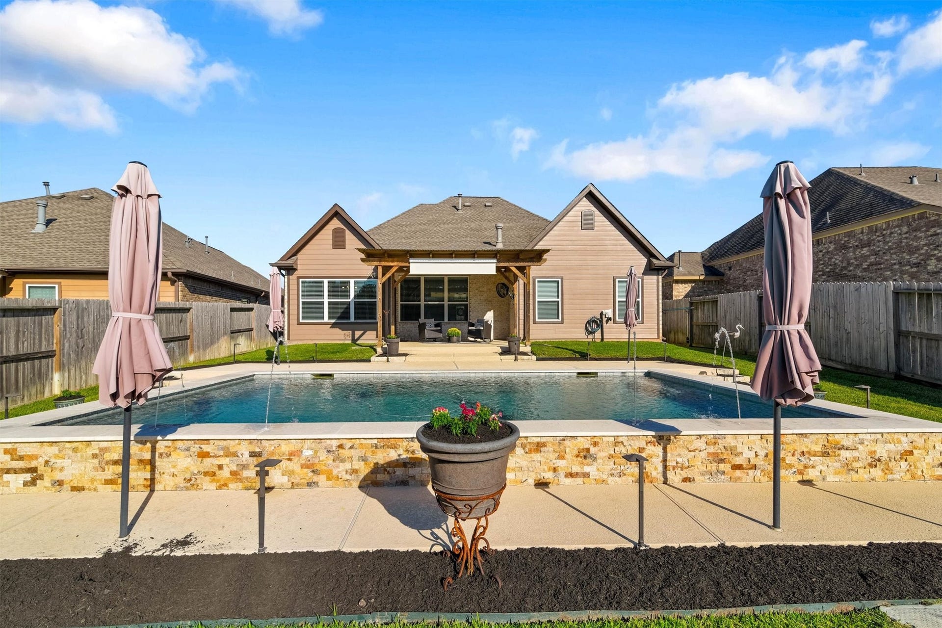 222 Racetrack Lane, Montgomery, TX 77356 222 Racetrack Lane, Montgomery, TX 77356