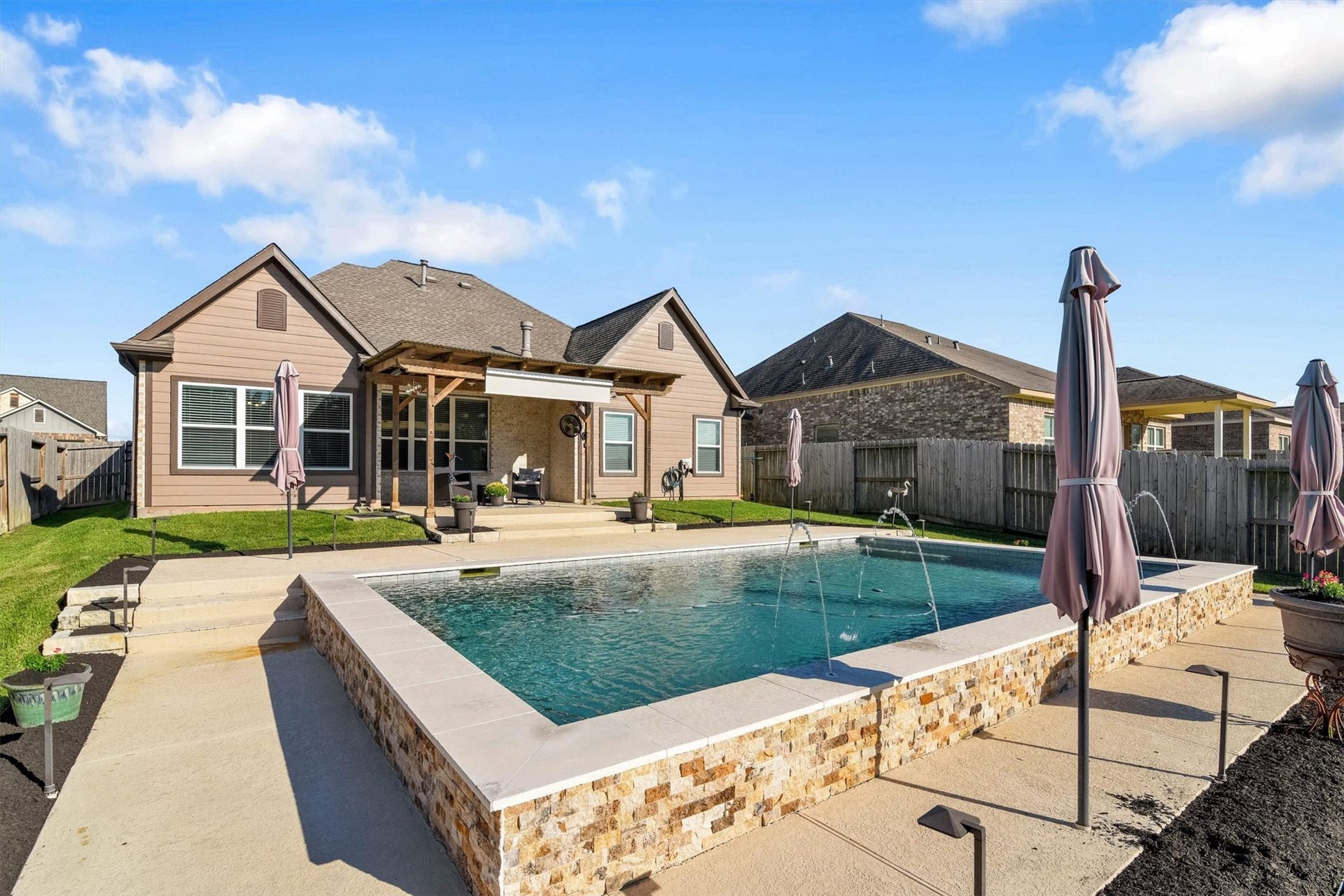 222 Racetrack Lane, Montgomery, TX 77356 222 Racetrack Lane, Montgomery, TX 77356