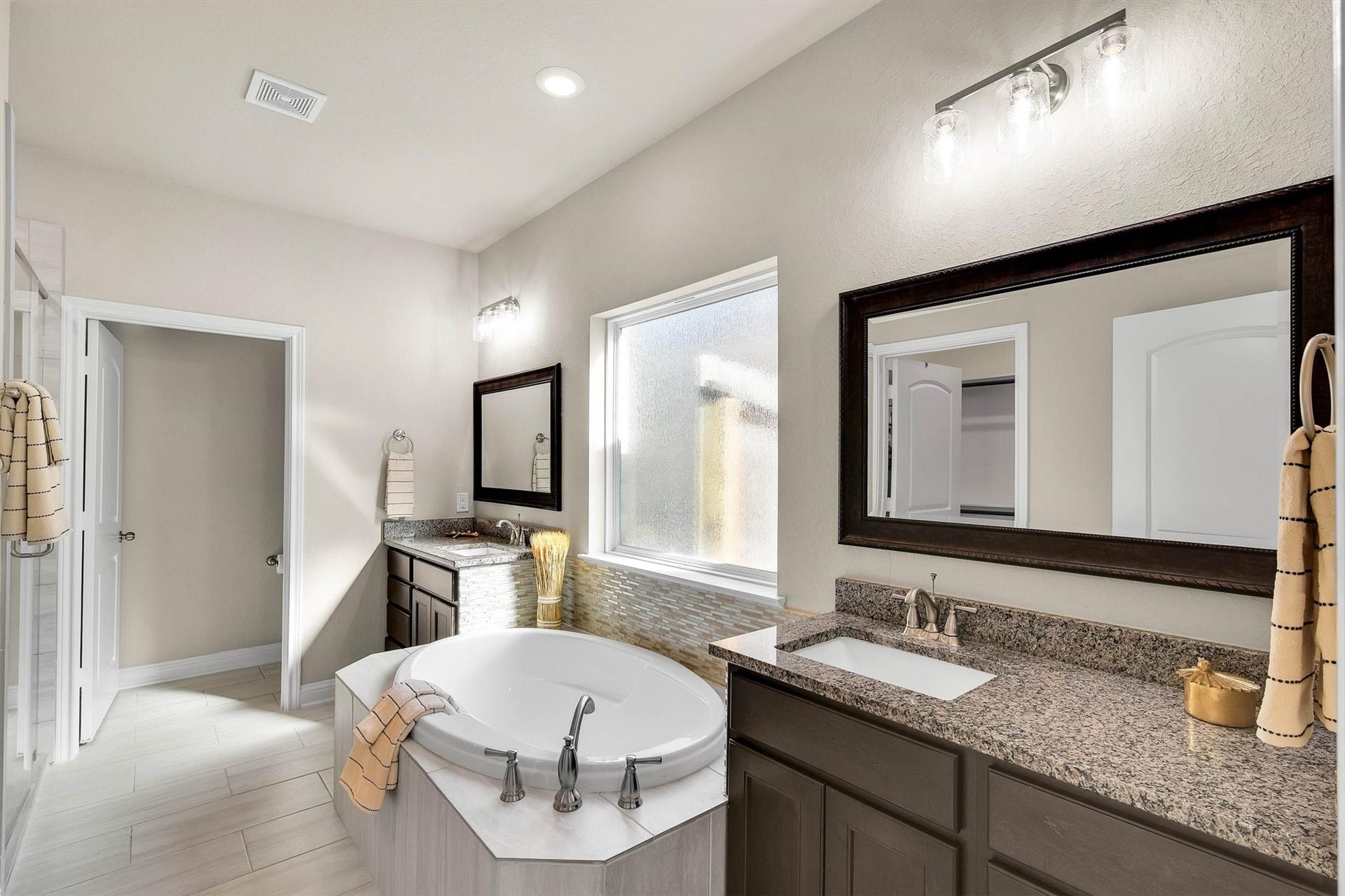 222 Racetrack Lane, Montgomery, TX 77356 222 Racetrack Lane, Montgomery, TX 77356