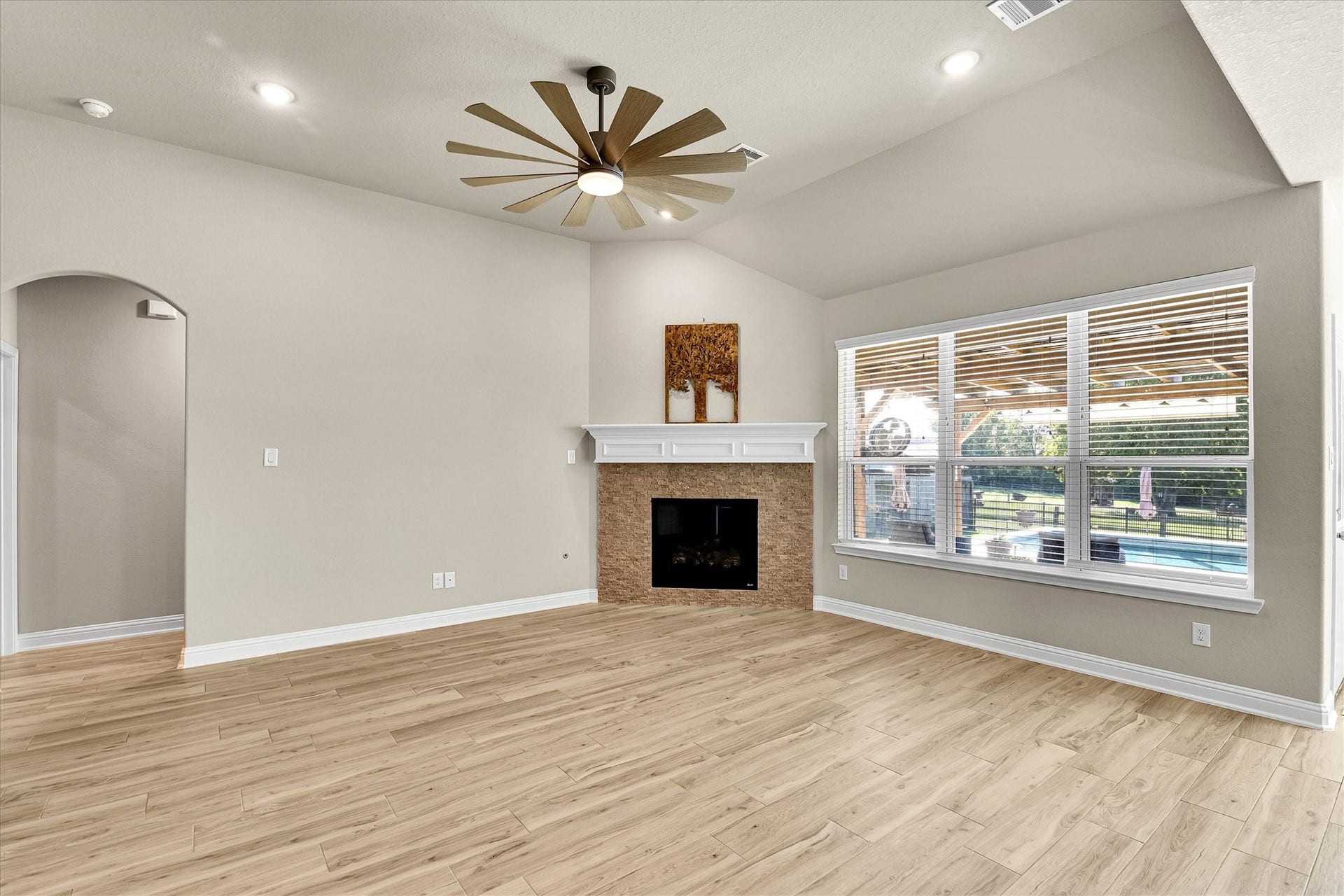 222 Racetrack Lane, Montgomery, TX 77356 222 Racetrack Lane, Montgomery, TX 77356