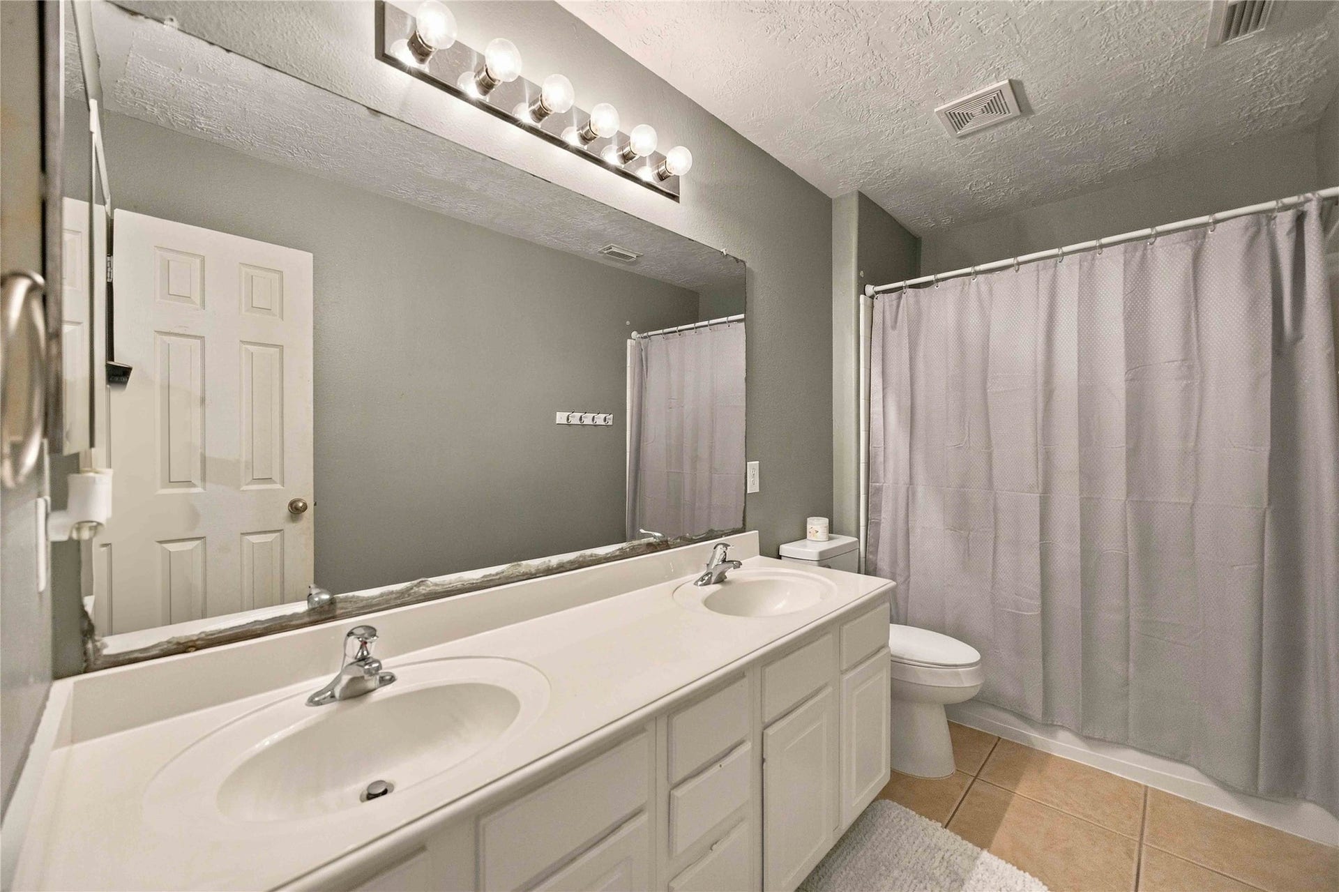2615 Fern Lacy Drive, Spring, TX 77388 2615 Fern Lacy Drive, Spring, TX 77388