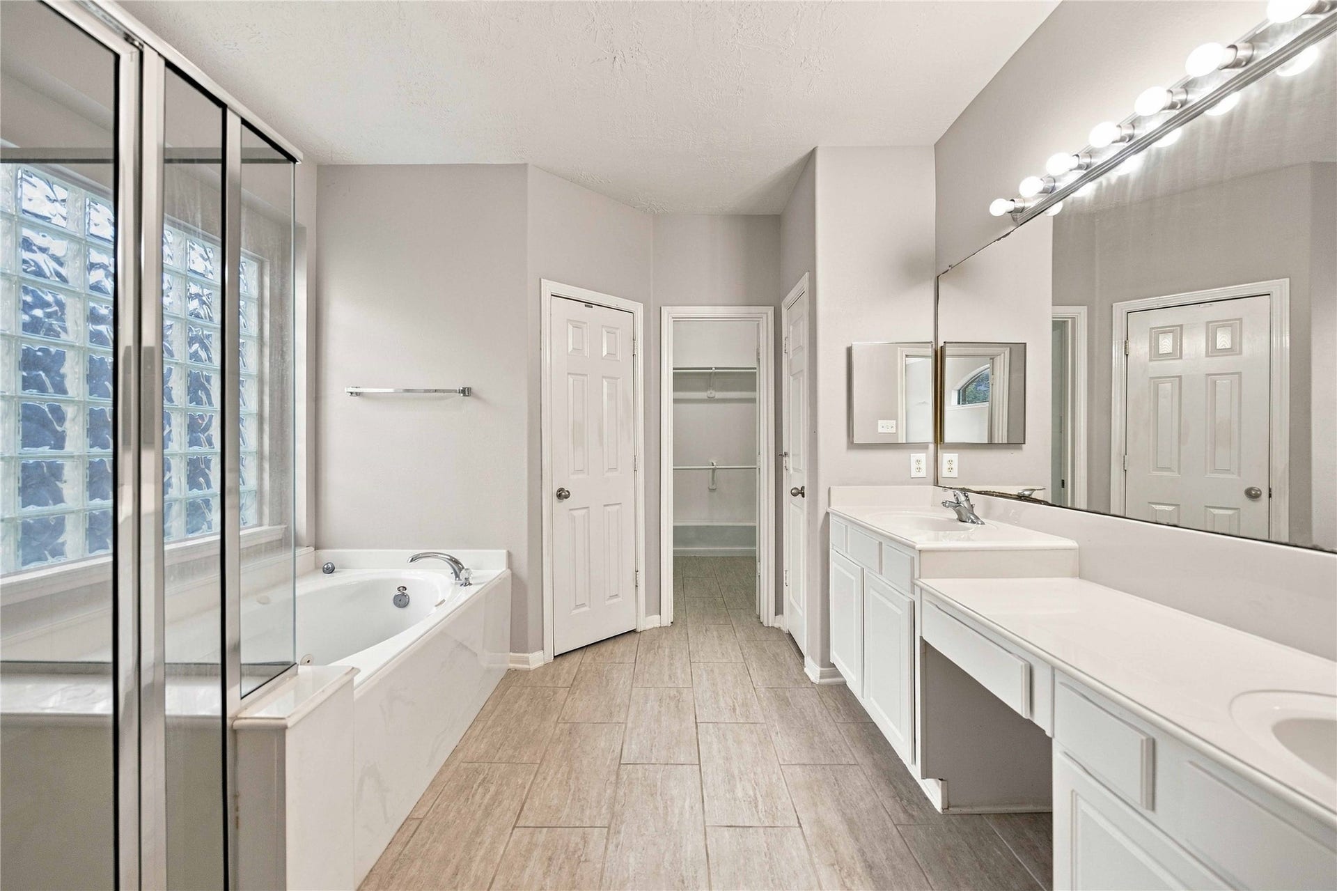 2615 Fern Lacy Drive, Spring, TX 77388 2615 Fern Lacy Drive, Spring, TX 77388