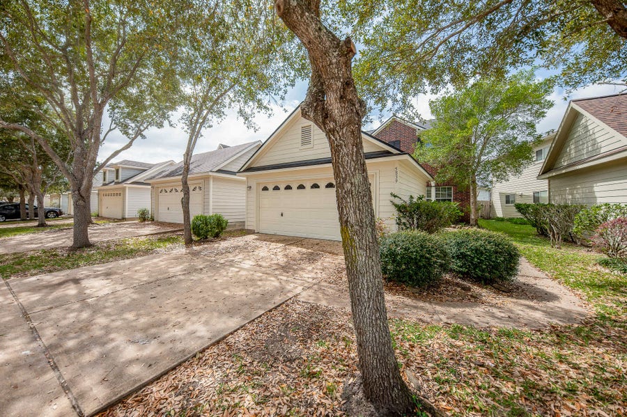 Property photo for 5839 Sonoma Ridge, Missouri City, TX