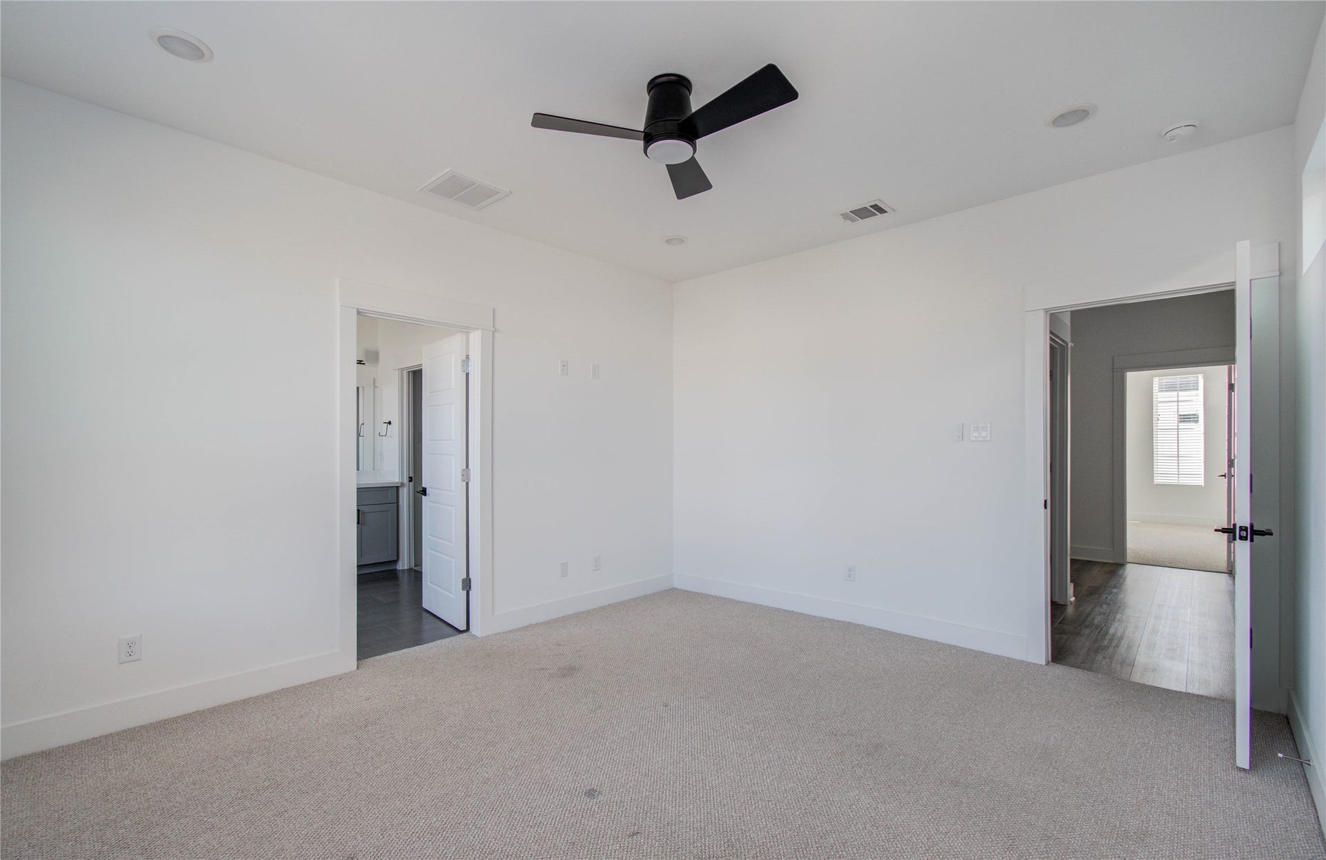 2054 Johanna Creek Drive, Houston, TX 77055 2054 Johanna Creek Drive, Houston, TX 77055