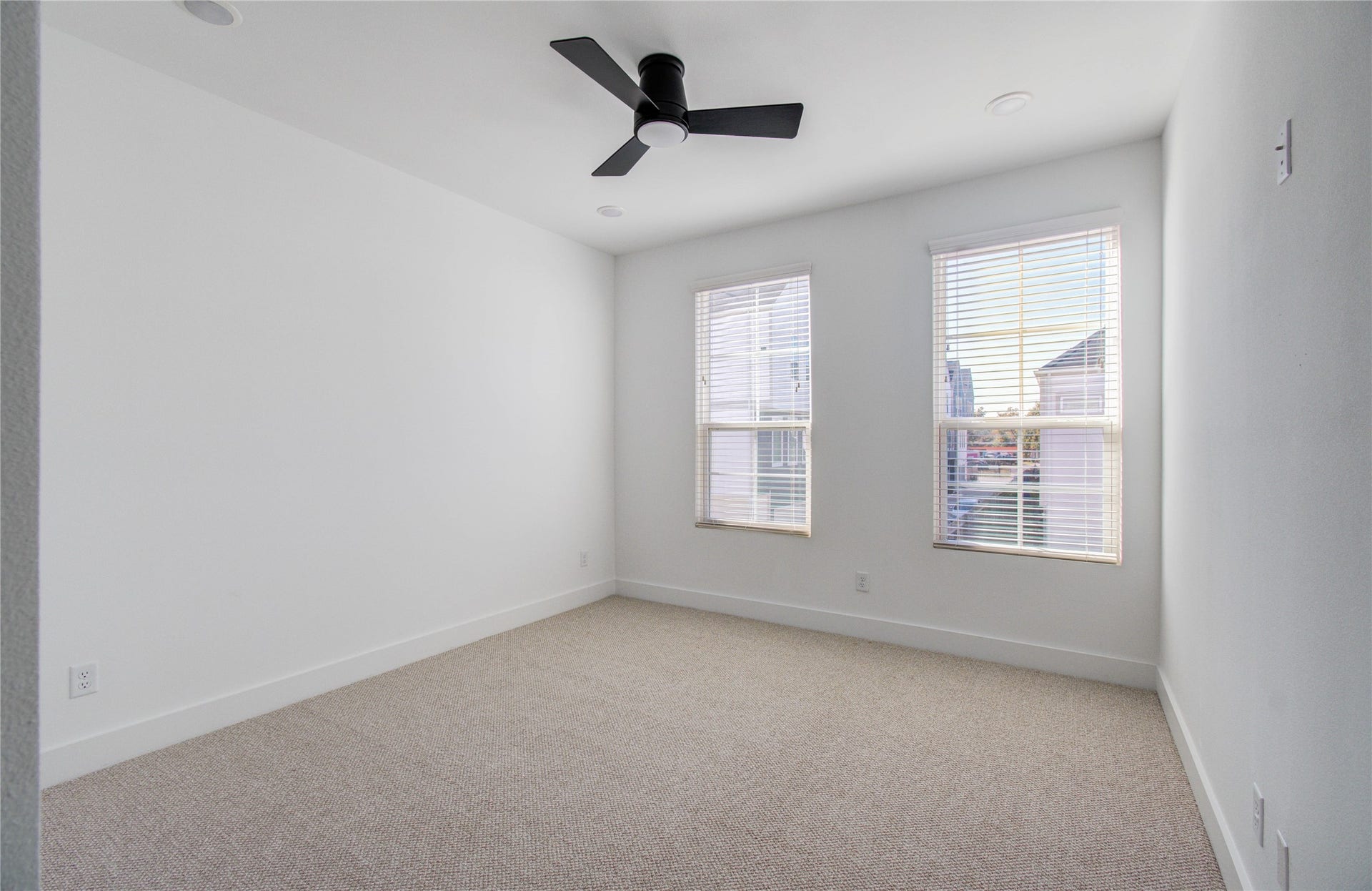2054 Johanna Creek Drive, Houston, TX 77055 2054 Johanna Creek Drive, Houston, TX 77055