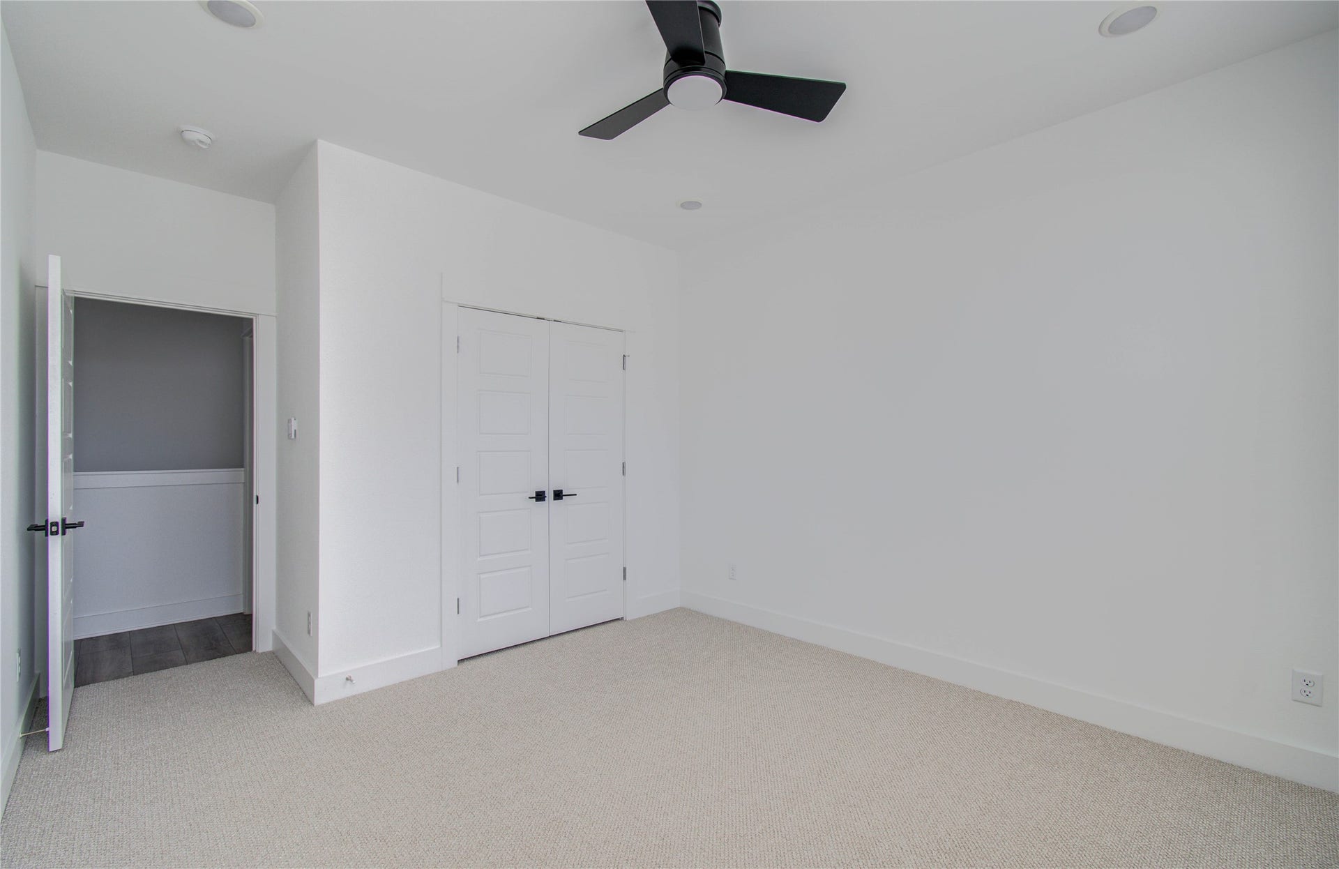 2054 Johanna Creek Drive, Houston, TX 77055 2054 Johanna Creek Drive, Houston, TX 77055