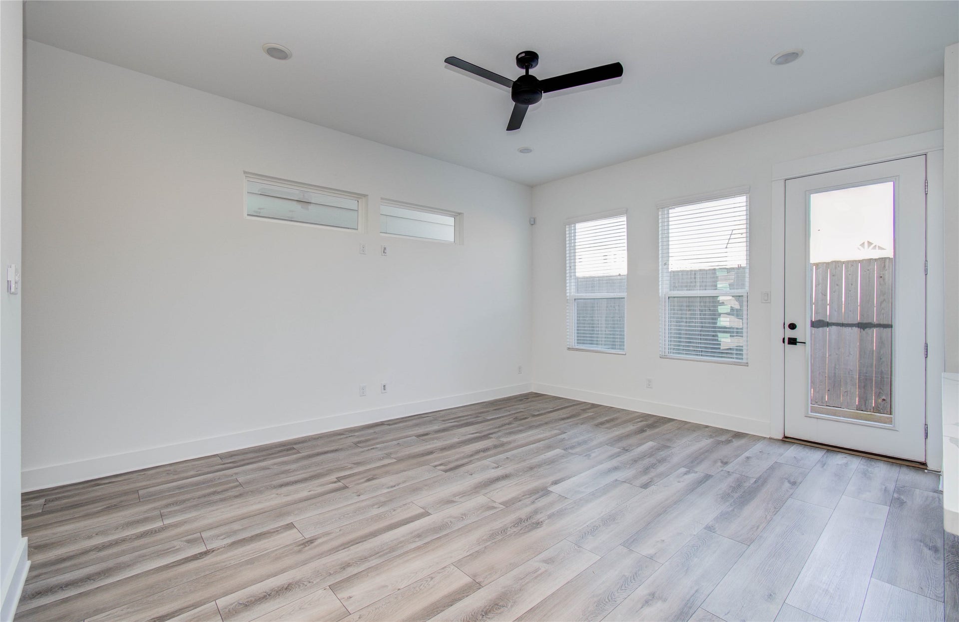 2054 Johanna Creek Drive, Houston, TX 77055 2054 Johanna Creek Drive, Houston, TX 77055