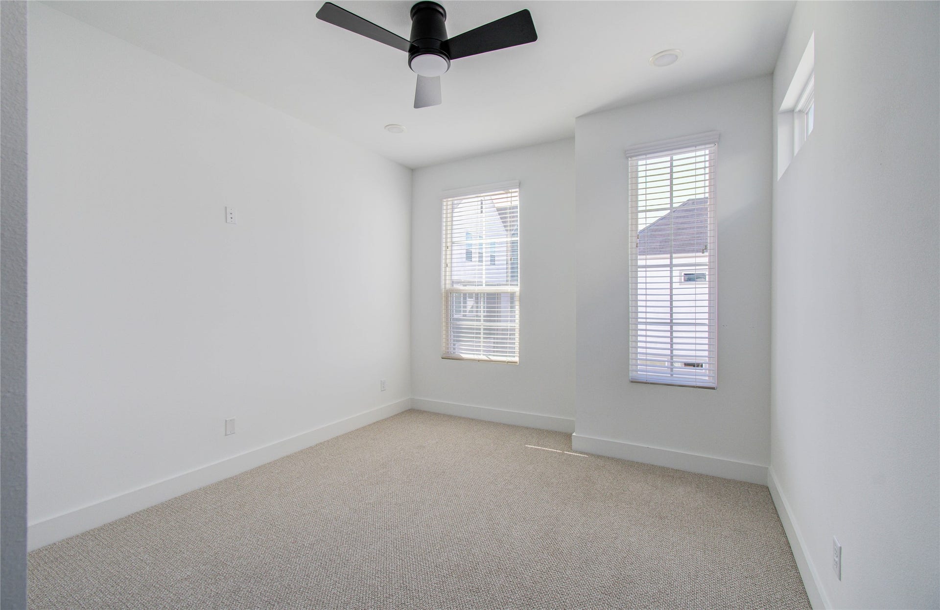2054 Johanna Creek Drive, Houston, TX 77055 2054 Johanna Creek Drive, Houston, TX 77055