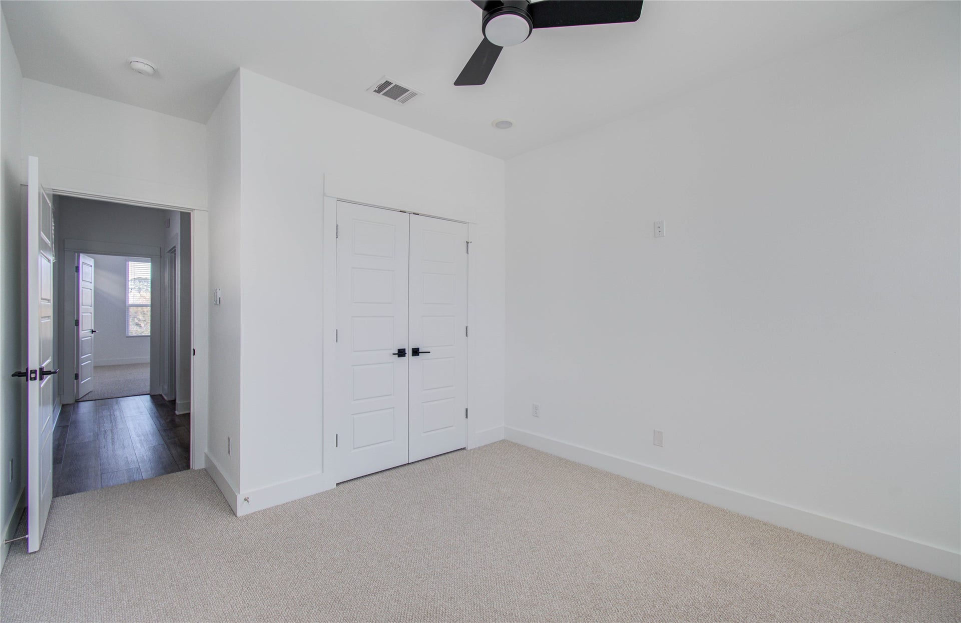 2054 Johanna Creek Drive, Houston, TX 77055 2054 Johanna Creek Drive, Houston, TX 77055