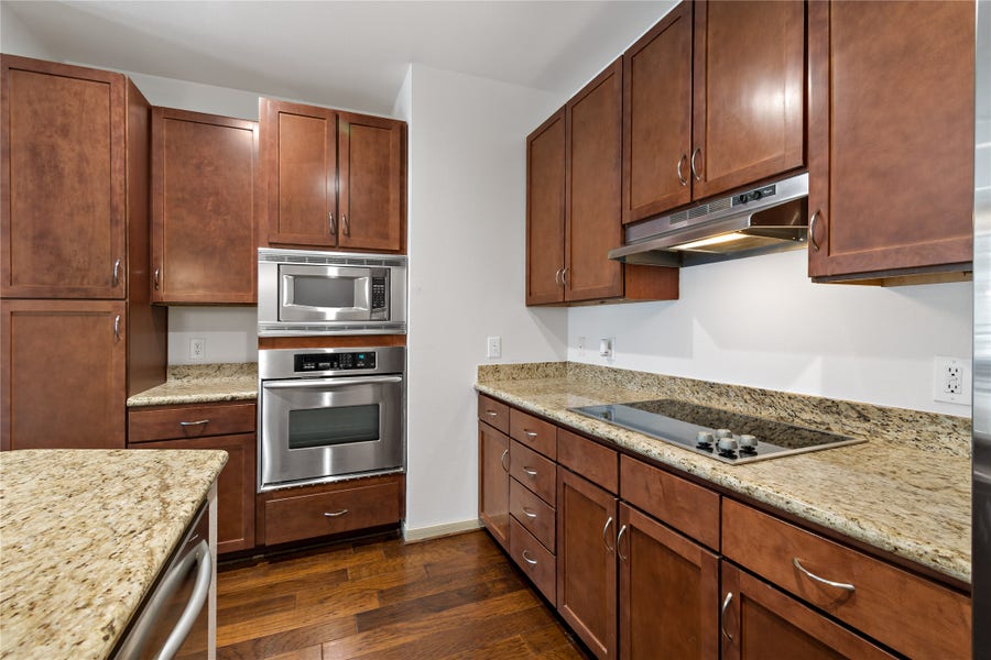 Property photo for 505 Jackson Hill Street, #103, Houston, TX