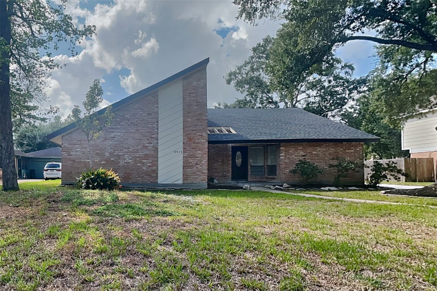 Property photo for 19715 Sweet Forest Lane, Humble, TX
