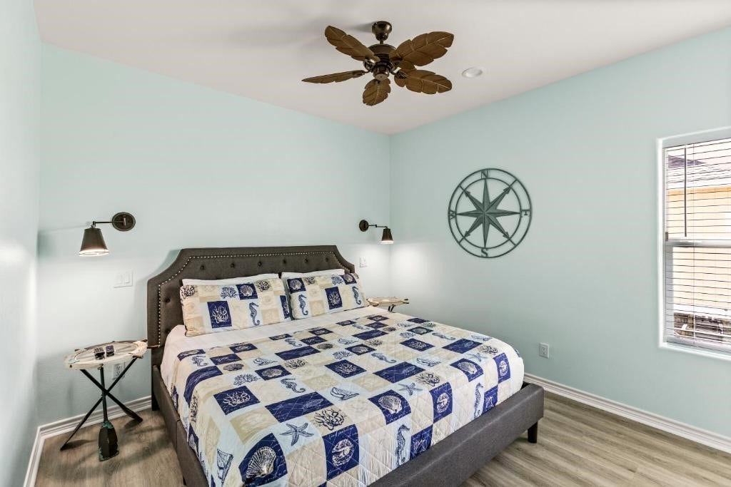 1157 Alex Drive, Gilchrist, TX 77617 1157 Alex Drive, Gilchrist, TX 77617