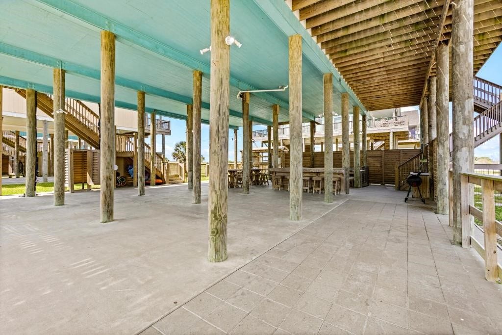 1157 Alex Drive, Gilchrist, TX 77617 1157 Alex Drive, Gilchrist, TX 77617