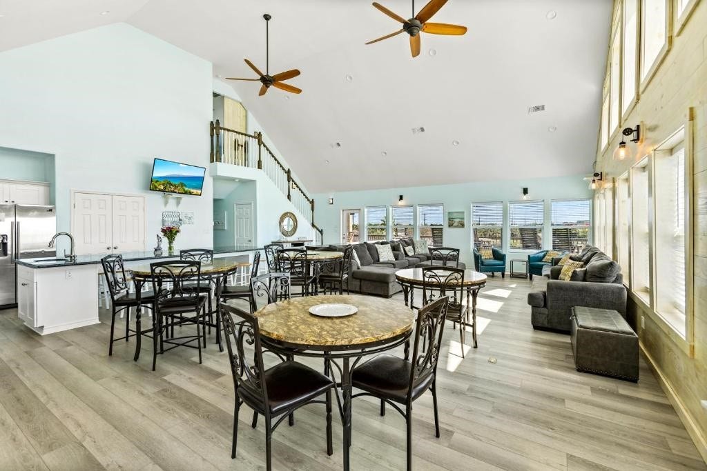 1157 Alex Drive, Gilchrist, TX 77617 1157 Alex Drive, Gilchrist, TX 77617