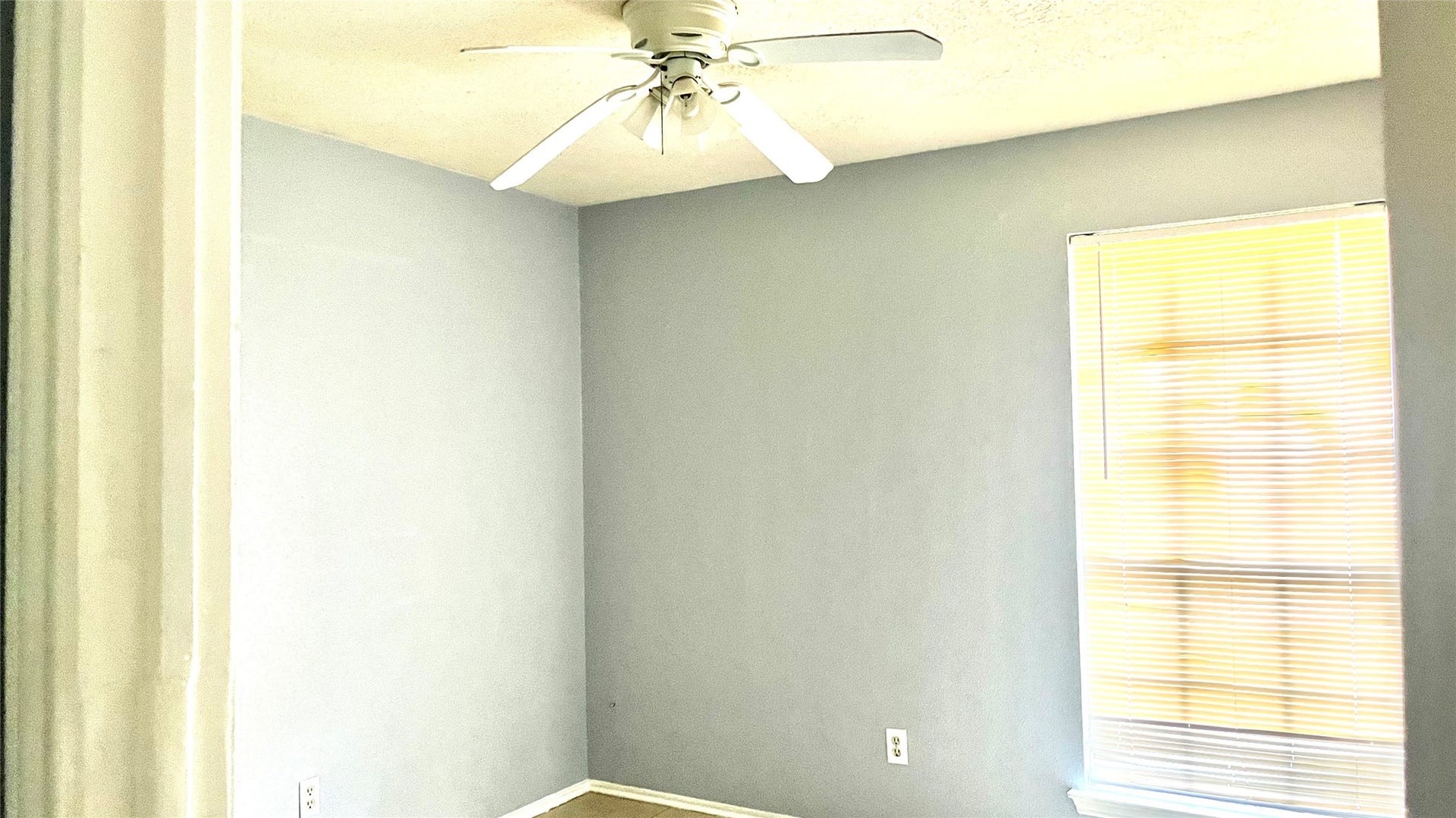 7927 Manzano Drive, Houston, TX 77083