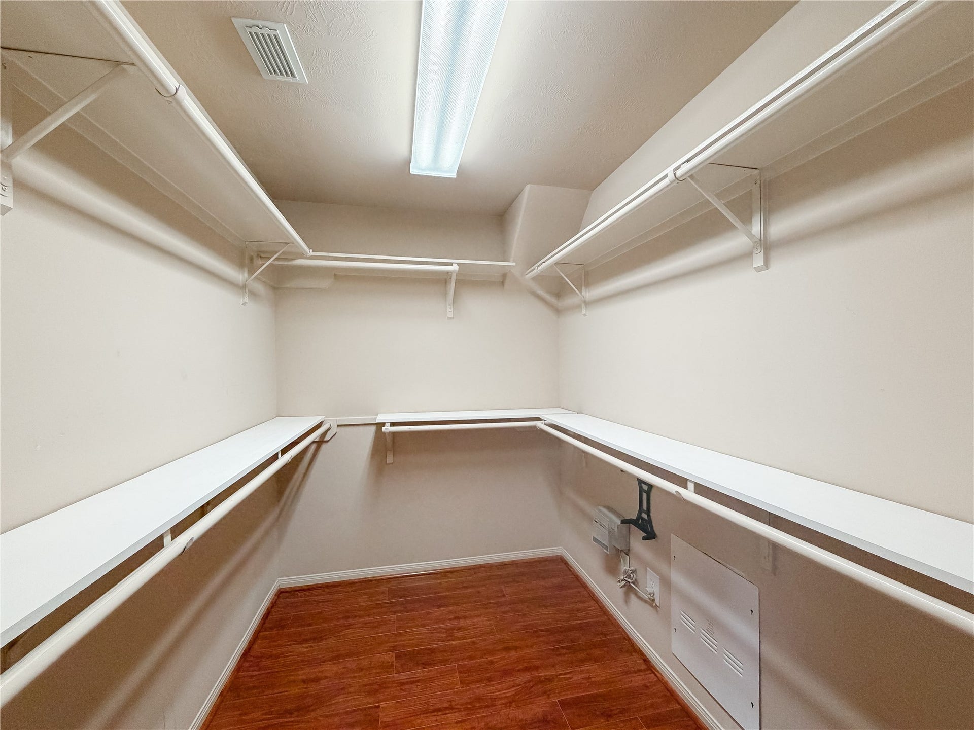 8110 Saragosa Blue Lane, Richmond, TX 77407 Primary Closet