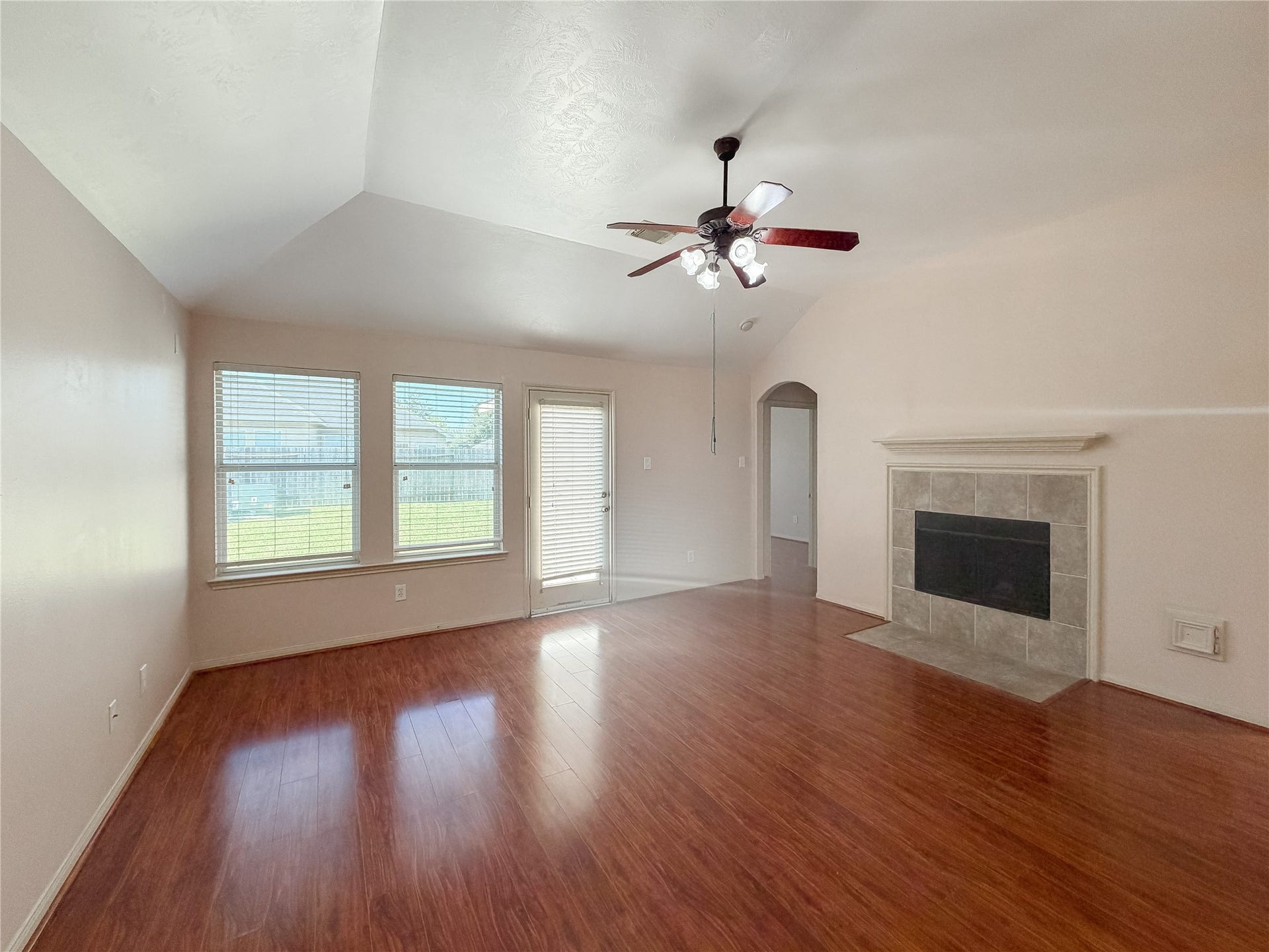 8110 Saragosa Blue Lane, Richmond, TX 77407 8110 Saragosa Blue Lane, Richmond, TX 77407