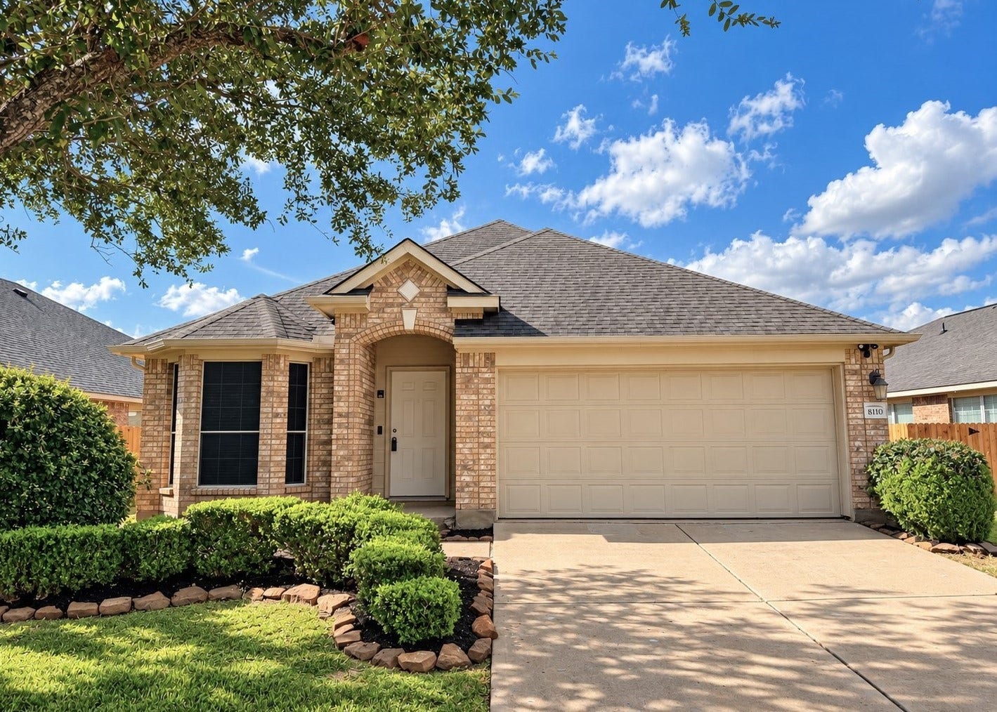 8110 Saragosa Blue Lane, Richmond, TX 77407 8110 Saragosa Blue Lane, Richmond, TX 77407