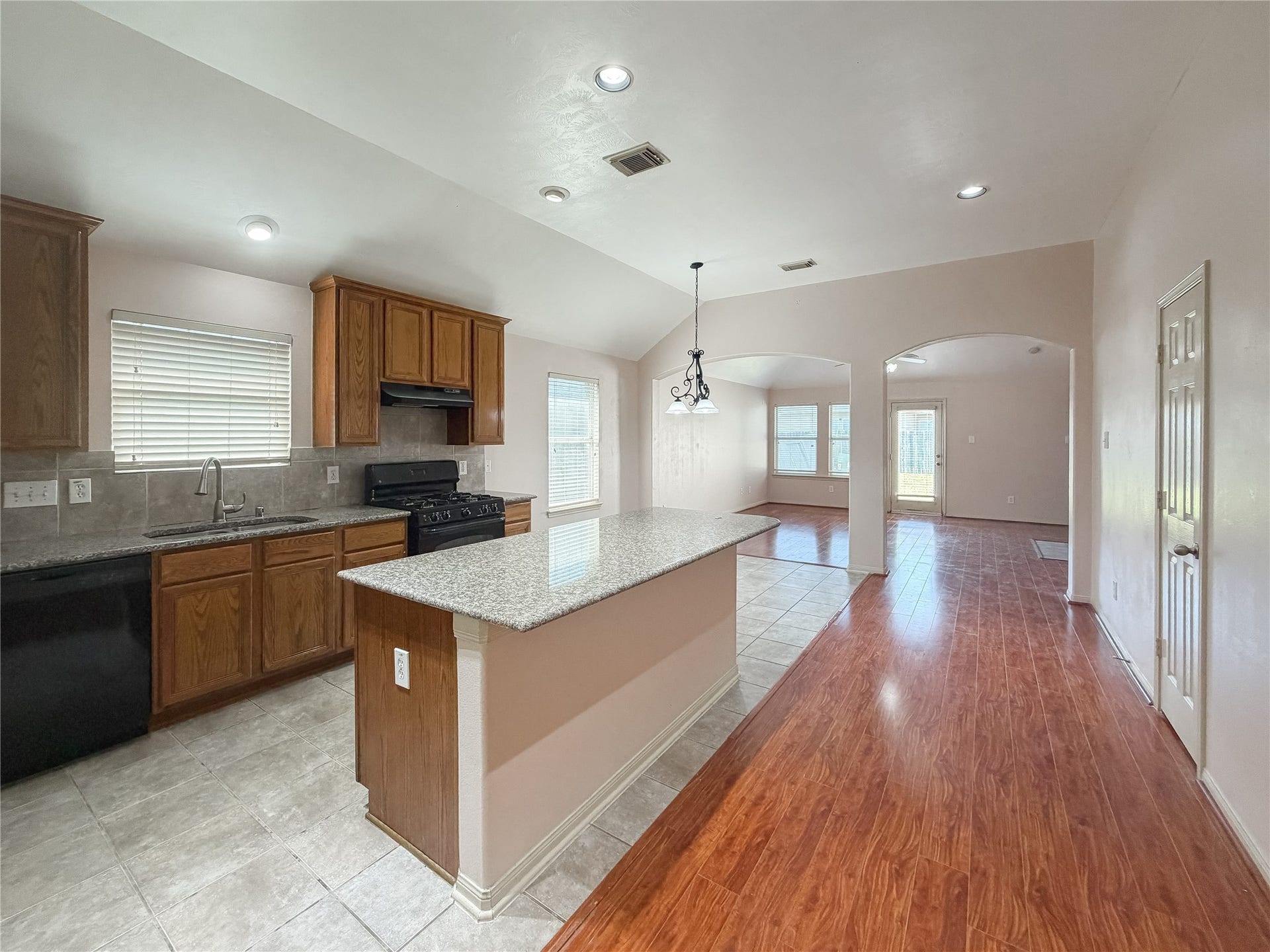 8110 Saragosa Blue Lane, Richmond, TX 77407 8110 Saragosa Blue Lane, Richmond, TX 77407