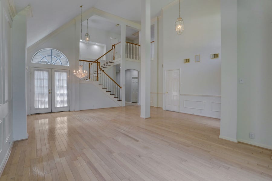 Property photo for 14019 Lake Trail Drive, Sugar Land, TX