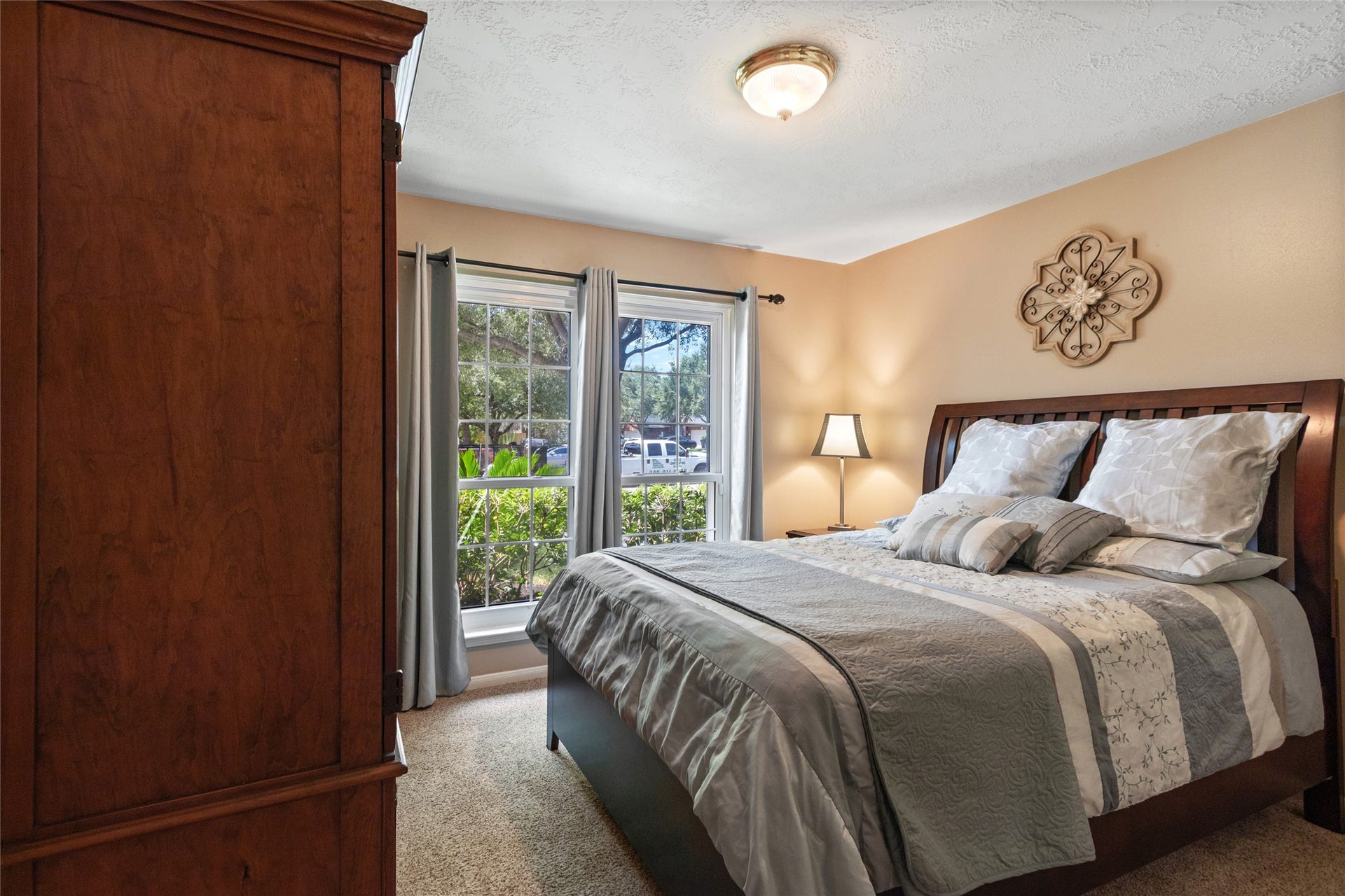 3001 Meadow Bay Drive, Dickinson, TX 77539 3001 Meadow Bay Drive, Dickinson, TX 77539