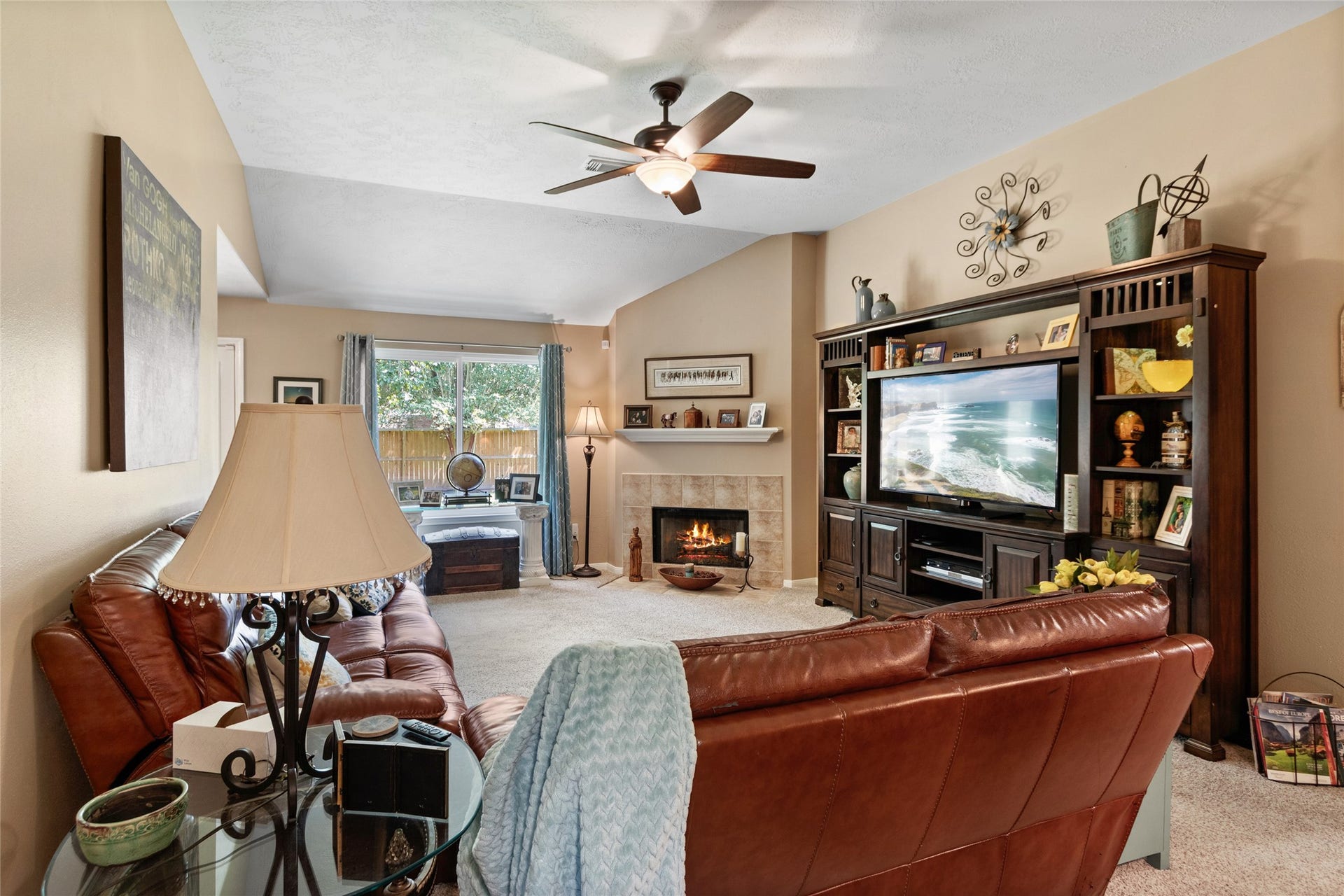 3001 Meadow Bay Drive, Dickinson, TX 77539 3001 Meadow Bay Drive, Dickinson, TX 77539