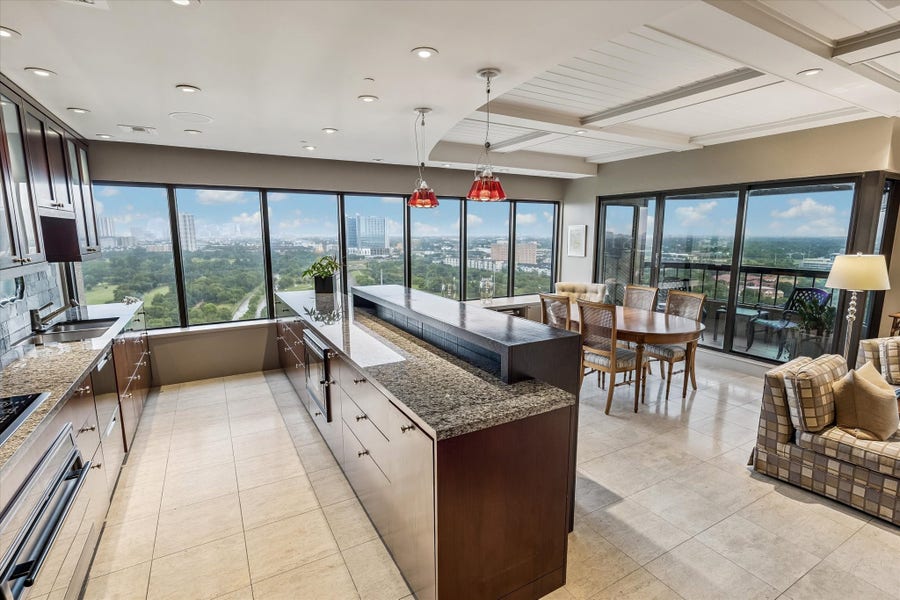 Property photo for 2001 Holcombe Boulevard, #2006, Houston, TX