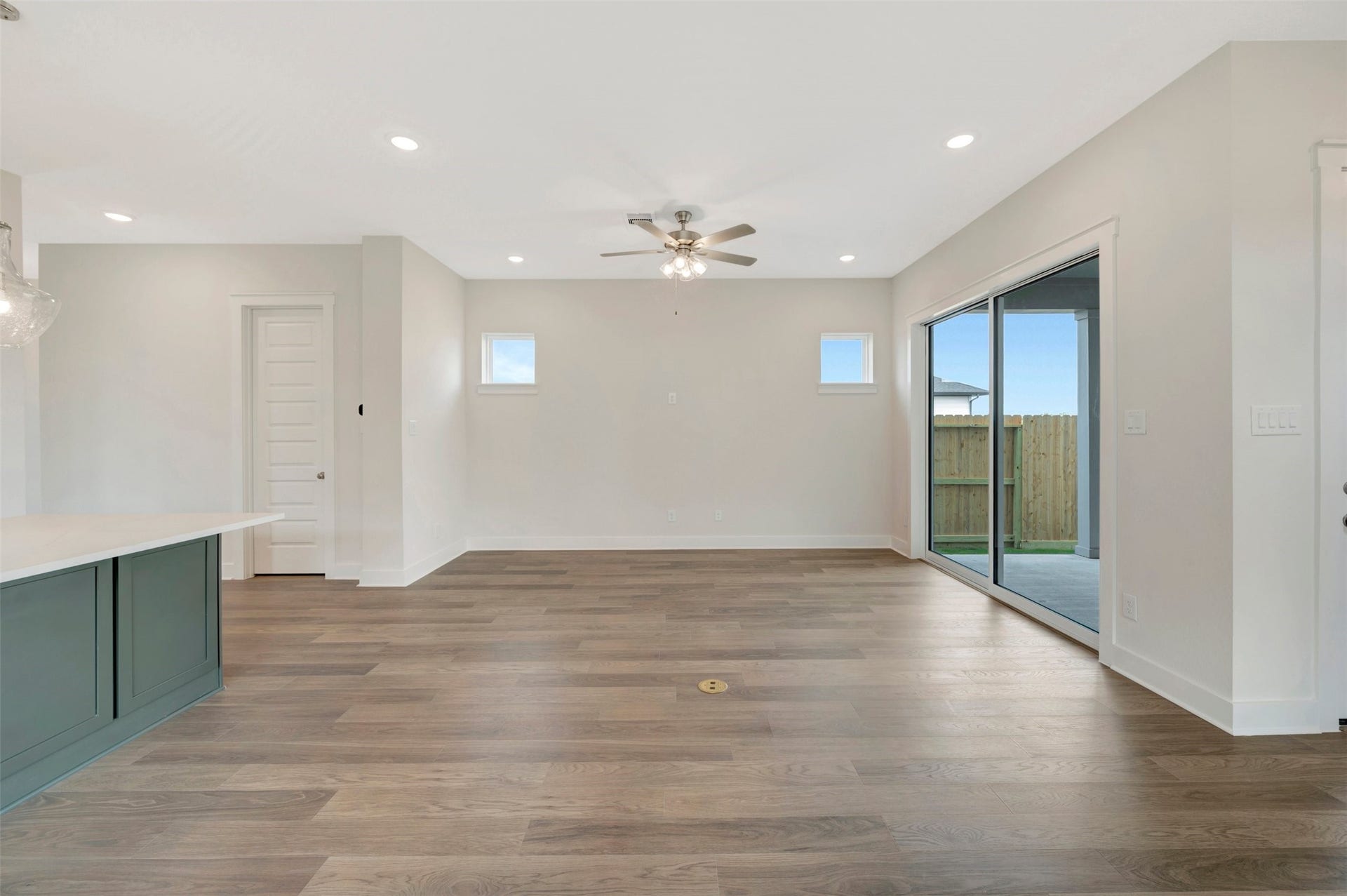16758 Vibrant Avenue, Hockley, TX 77447 16758 Vibrant Avenue, Hockley, TX 77447