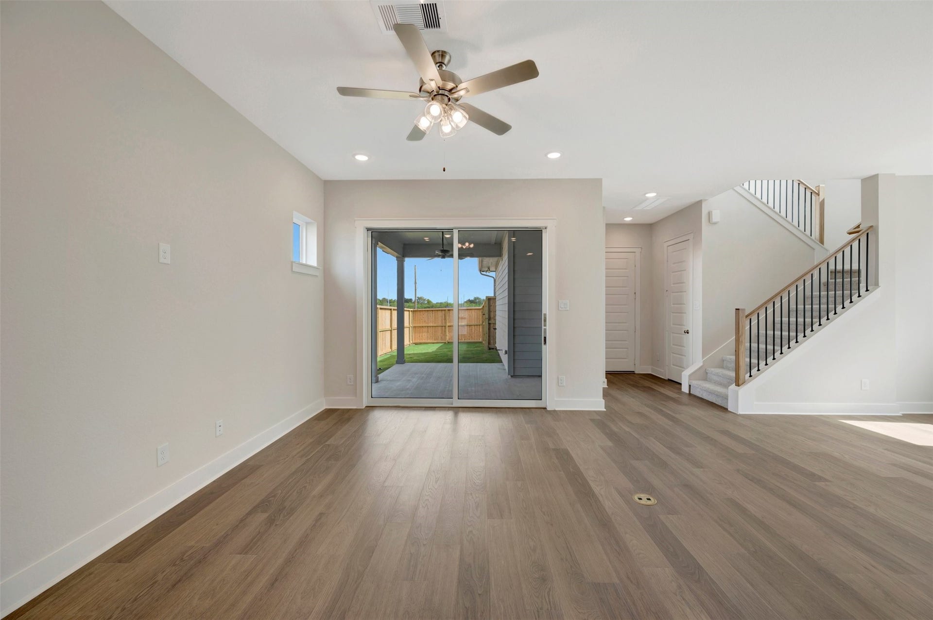 16758 Vibrant Avenue, Hockley, TX 77447 16758 Vibrant Avenue, Hockley, TX 77447