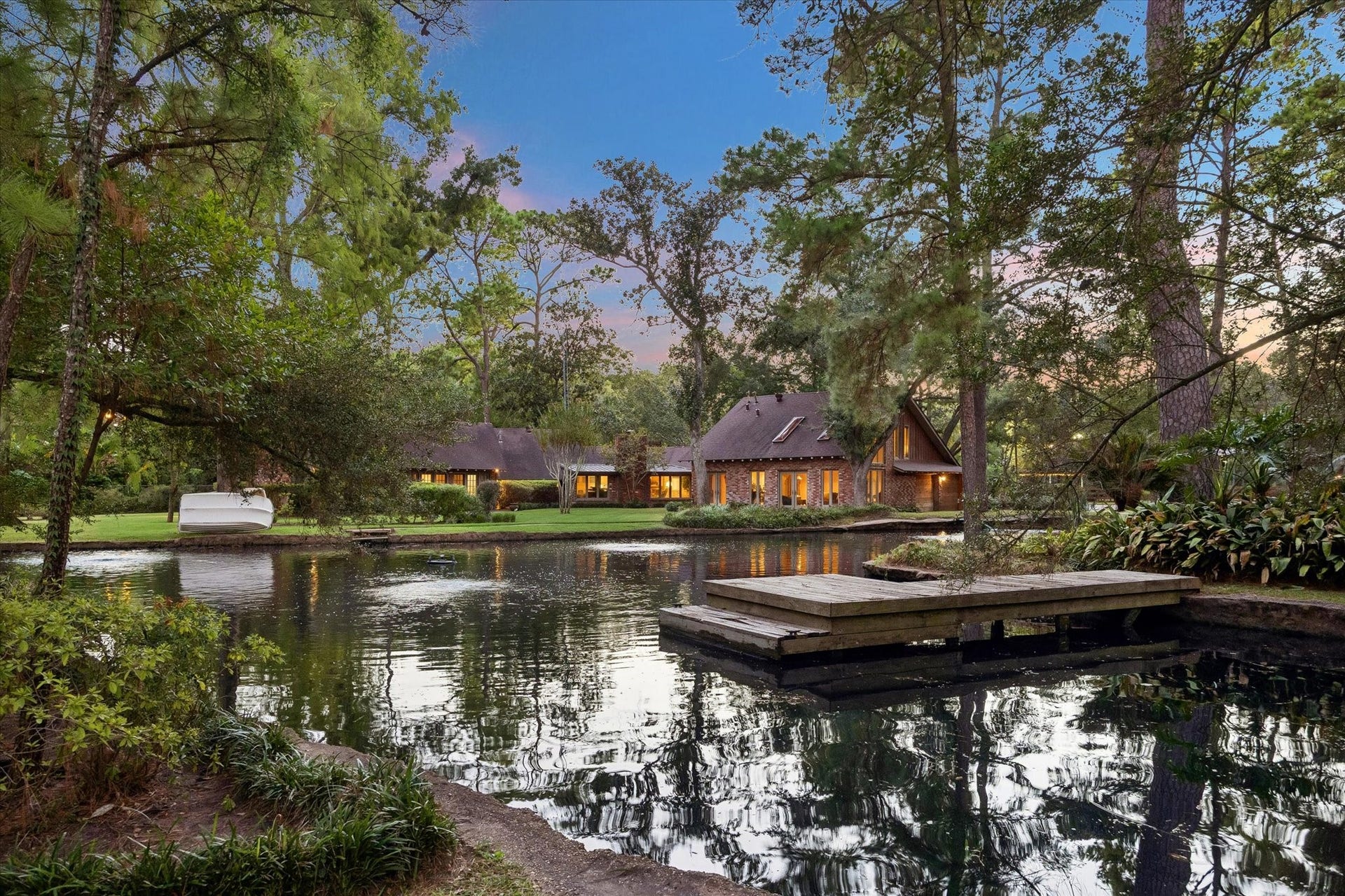 24 W Rivercrest Drive, Houston, TX 77042 24 W Rivercrest Drive, Houston, TX 77042