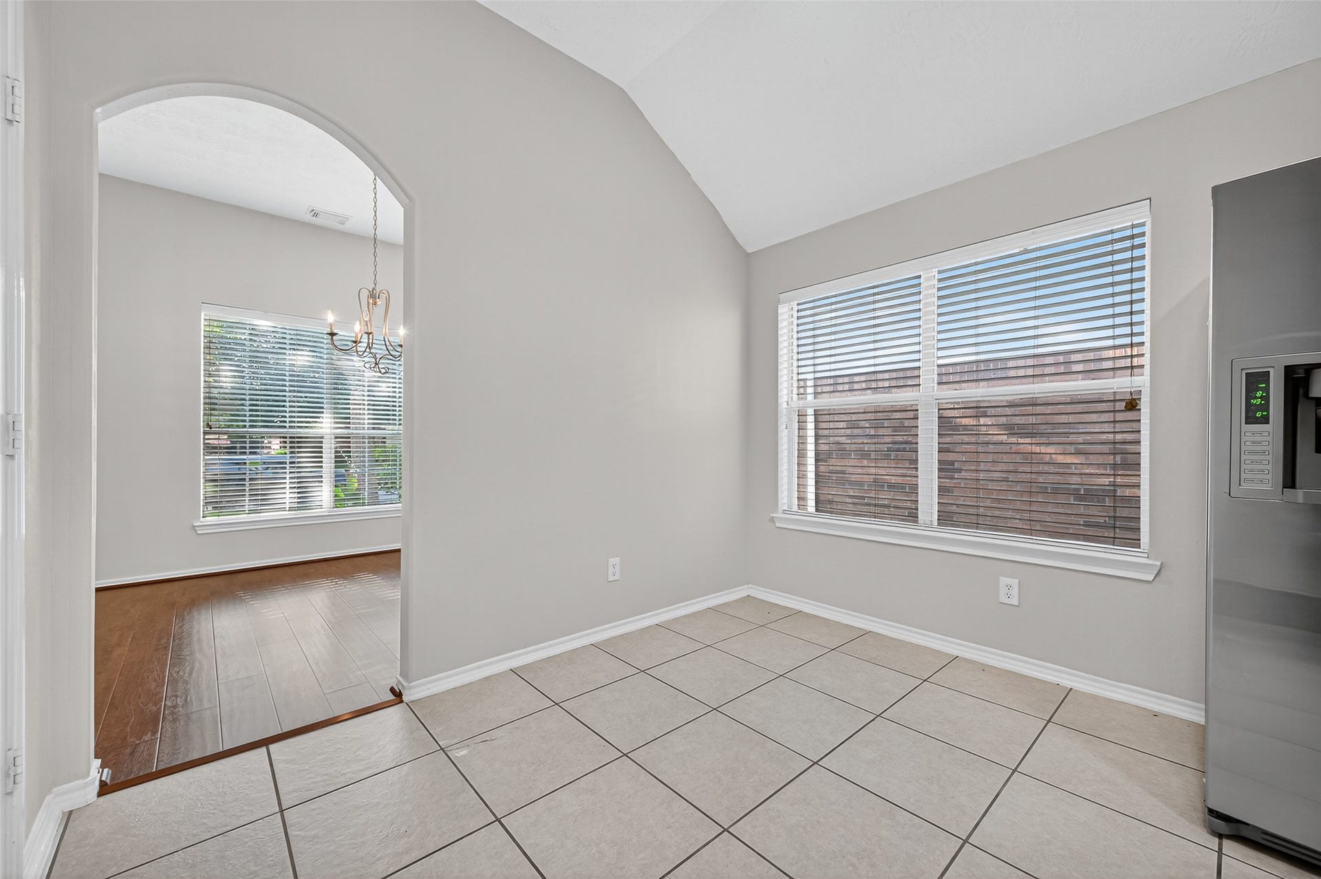 6927 Great Oaks Shadow Drive, Houston, TX 77083 6927 Great Oaks Shadow Drive, Houston, TX 77083