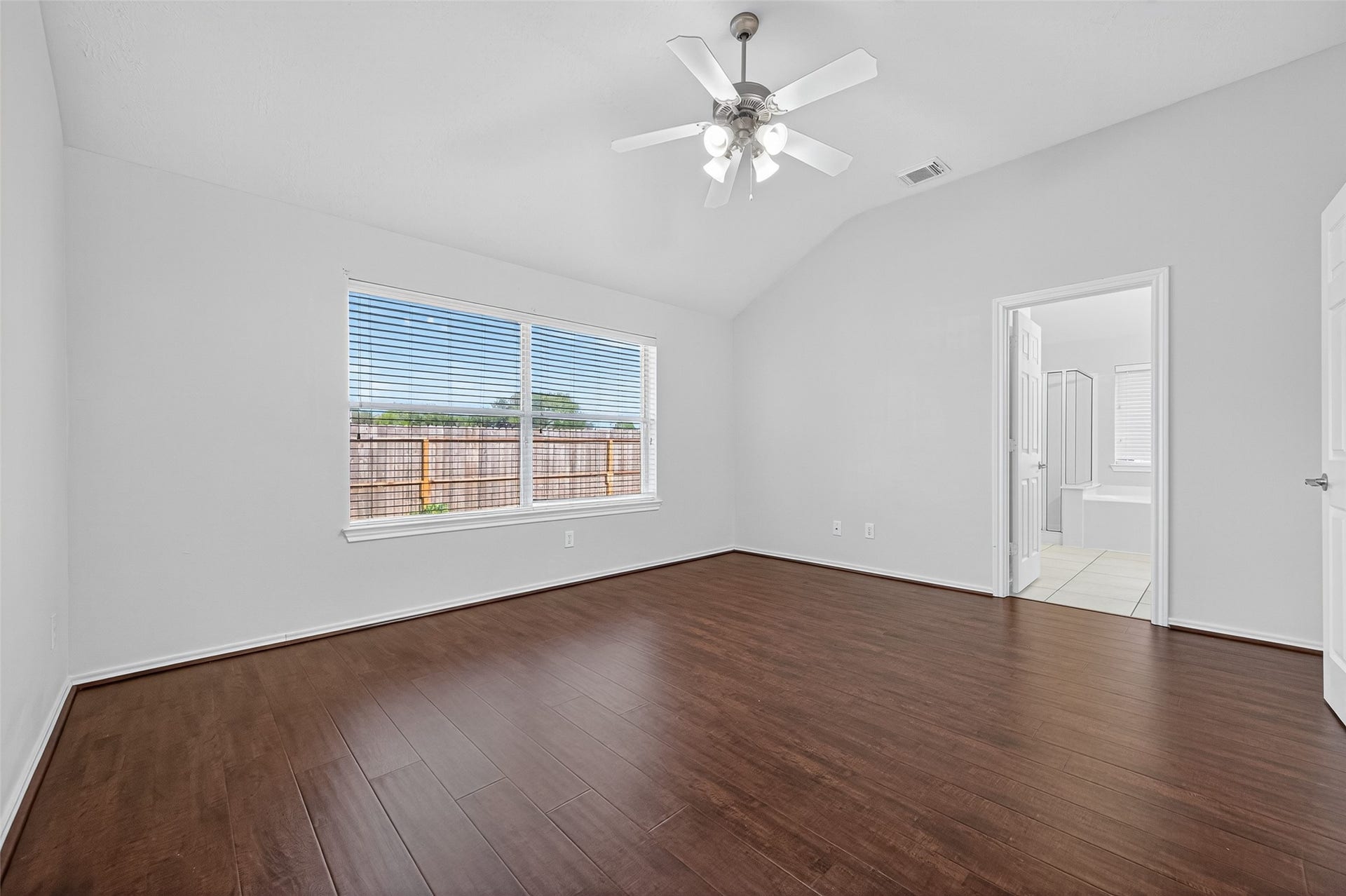 6927 Great Oaks Shadow Drive, Houston, TX 77083 6927 Great Oaks Shadow Drive, Houston, TX 77083