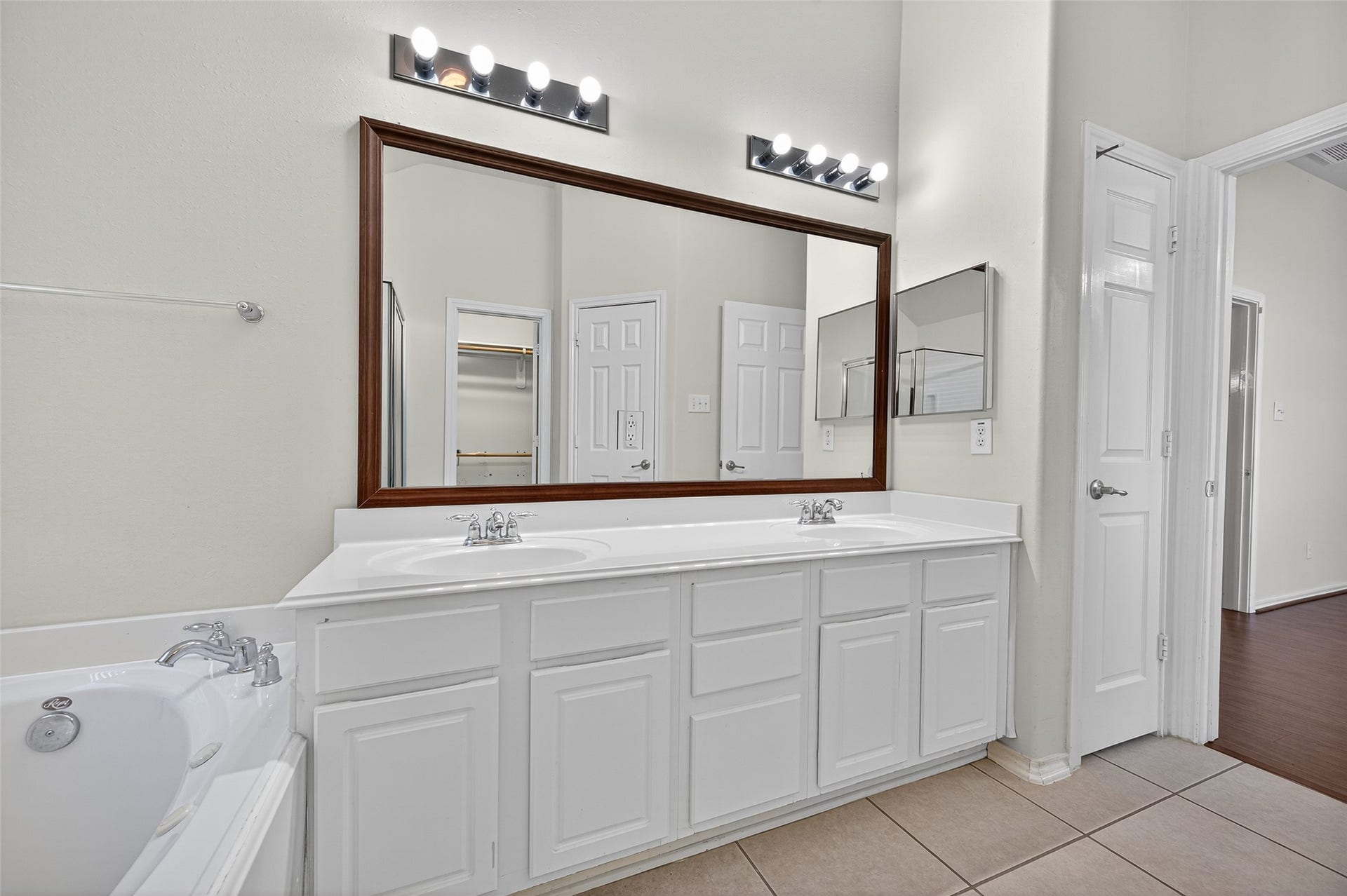 6927 Great Oaks Shadow Drive, Houston, TX 77083 6927 Great Oaks Shadow Drive, Houston, TX 77083