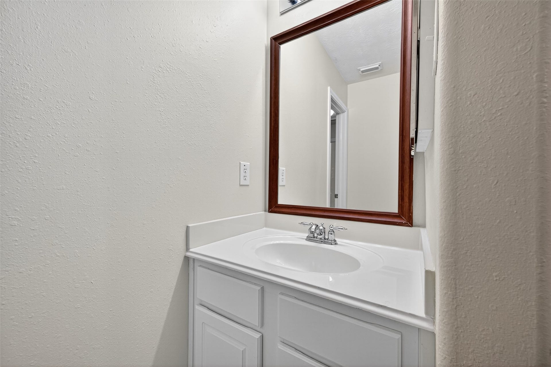 6927 Great Oaks Shadow Drive, Houston, TX 77083 6927 Great Oaks Shadow Drive, Houston, TX 77083