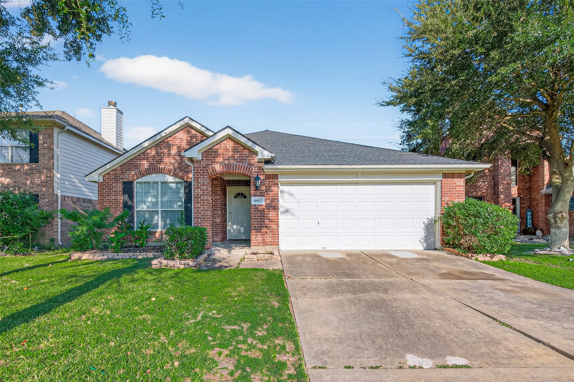6927 Great Oaks Shadow Drive, Houston, TX 77083 6927 Great Oaks Shadow Drive, Houston, TX 77083