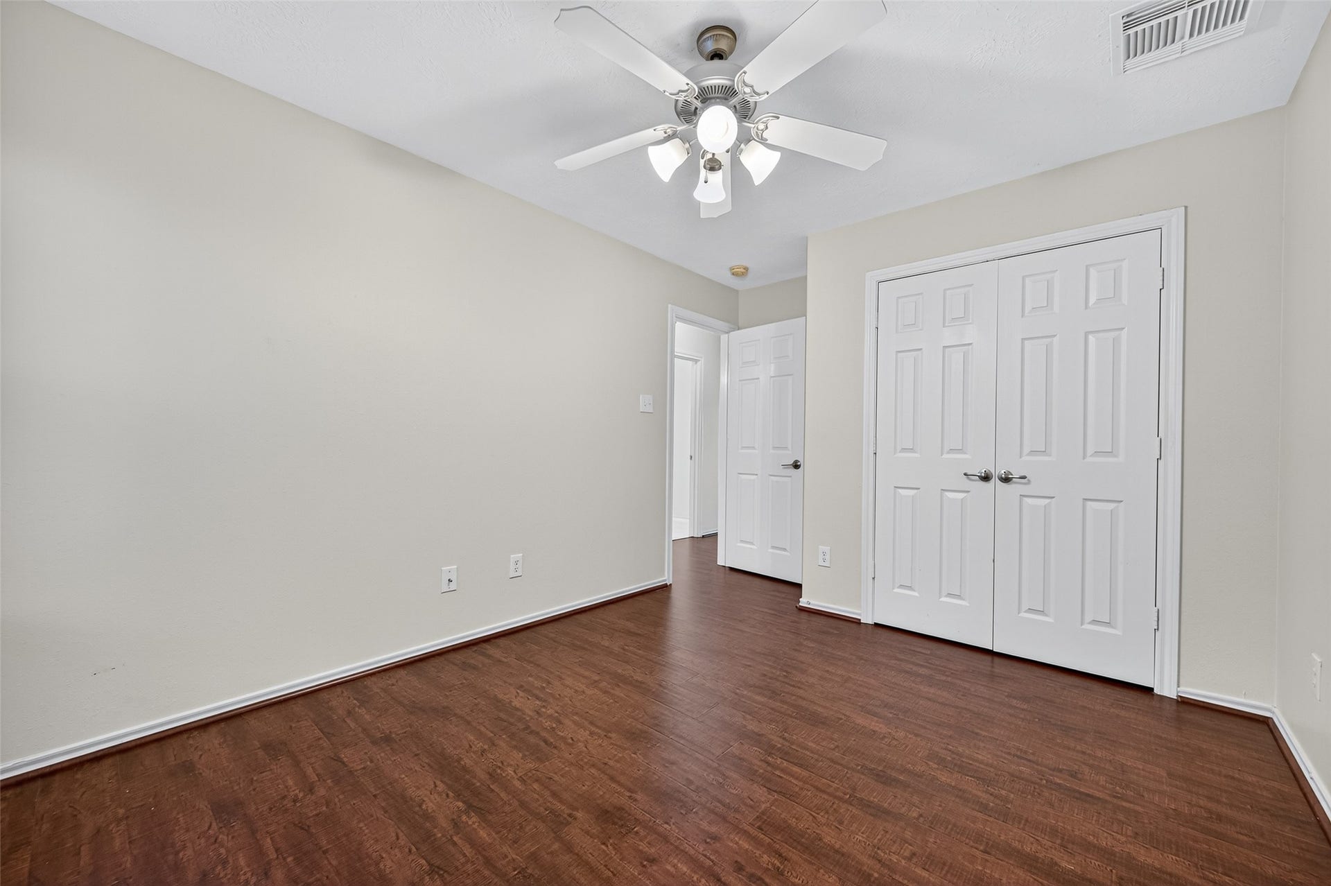 6927 Great Oaks Shadow Drive, Houston, TX 77083 6927 Great Oaks Shadow Drive, Houston, TX 77083