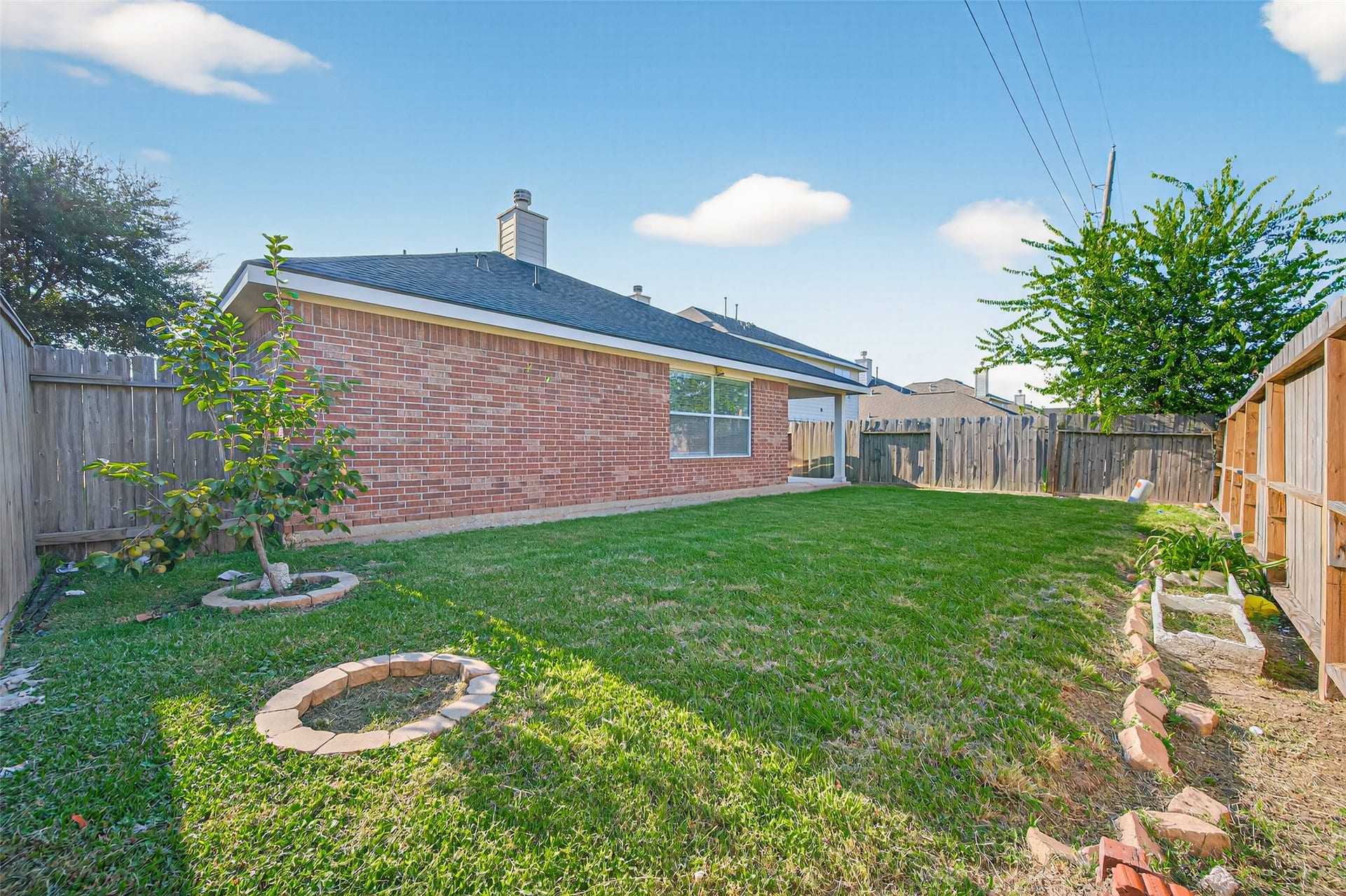 6927 Great Oaks Shadow Drive, Houston, TX 77083 6927 Great Oaks Shadow Drive, Houston, TX 77083