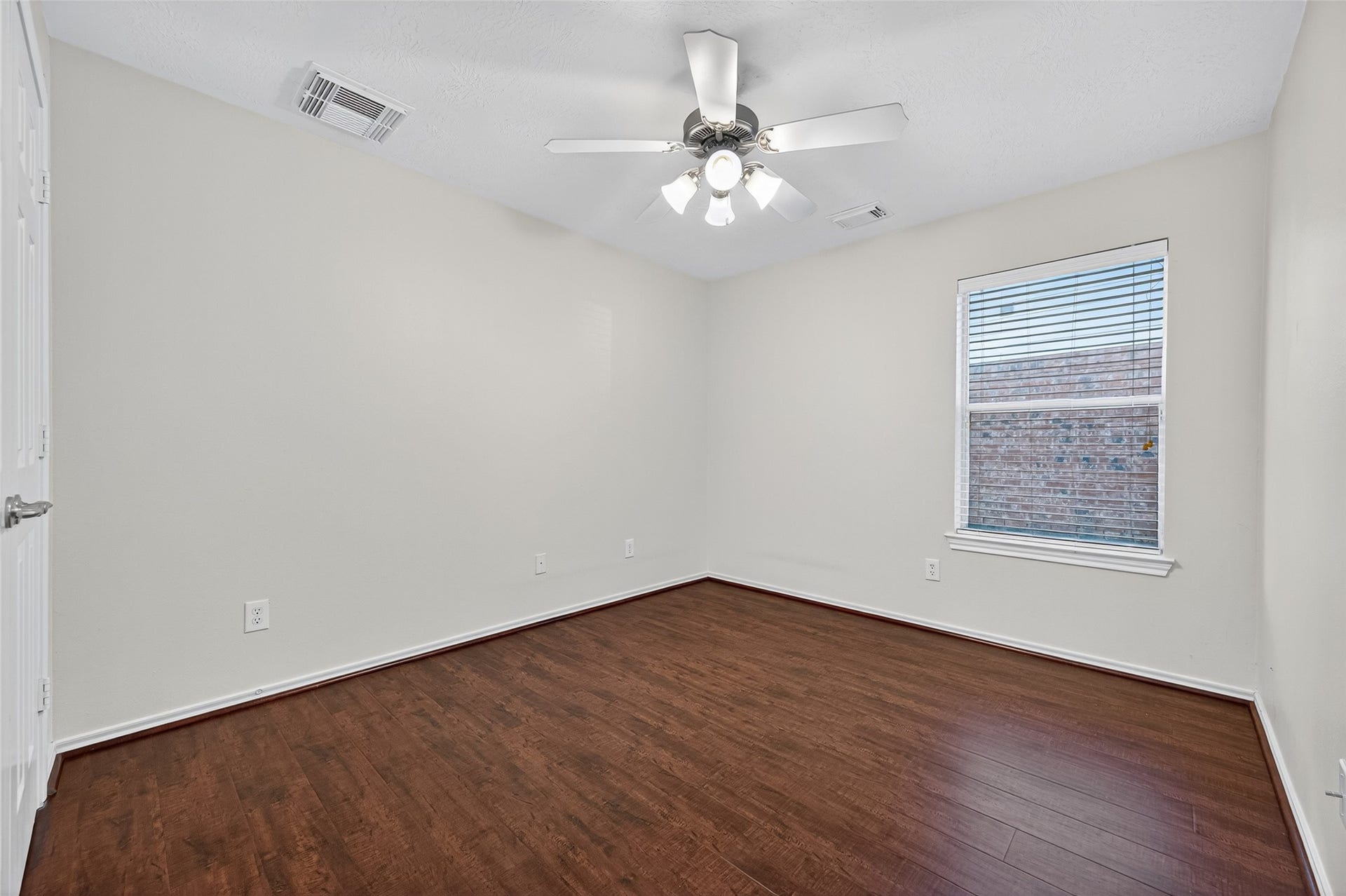 6927 Great Oaks Shadow Drive, Houston, TX 77083 6927 Great Oaks Shadow Drive, Houston, TX 77083