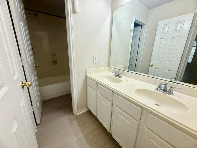 11126 Riverbank Ridge Lane, Pearland, TX 77089 11126 Riverbank Ridge Lane, Pearland, TX 77089