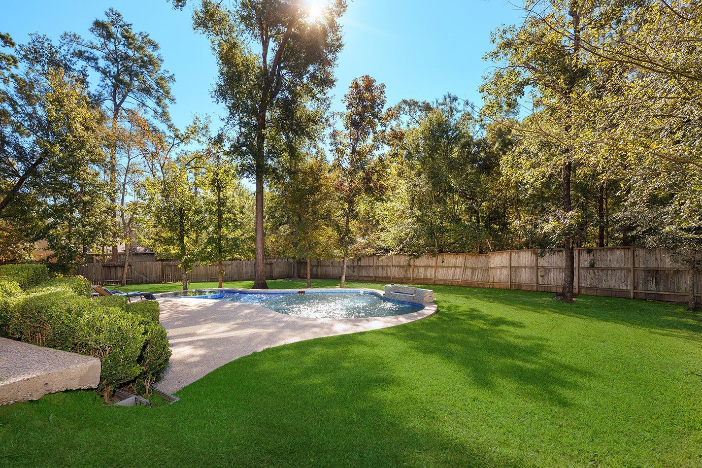 222 HAWKHURST, The Woodlands, TX 77354 222 HAWKHURST, The Woodlands, TX 77354